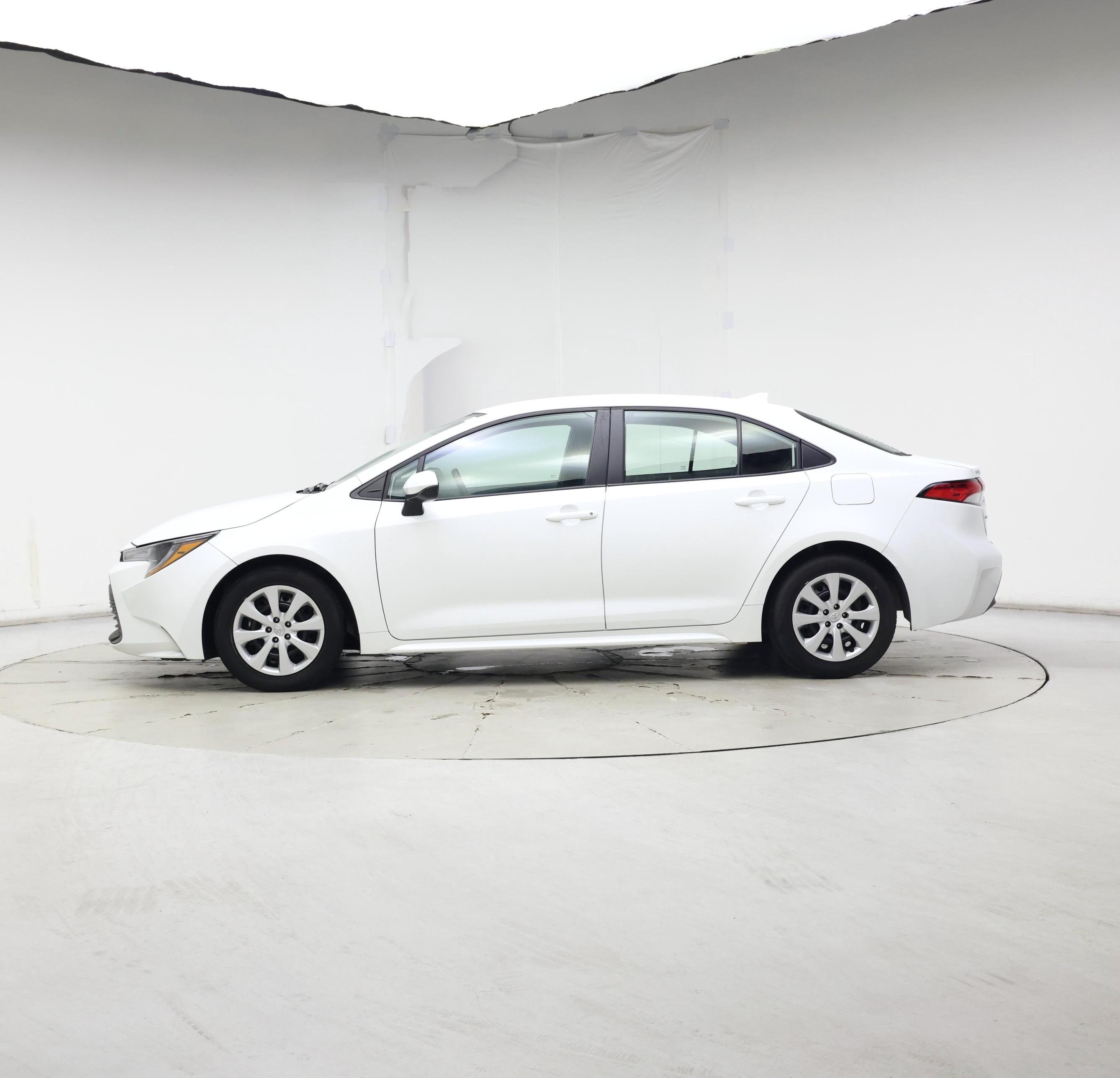 Thumbnail: 2024 Toyota Corolla - 3