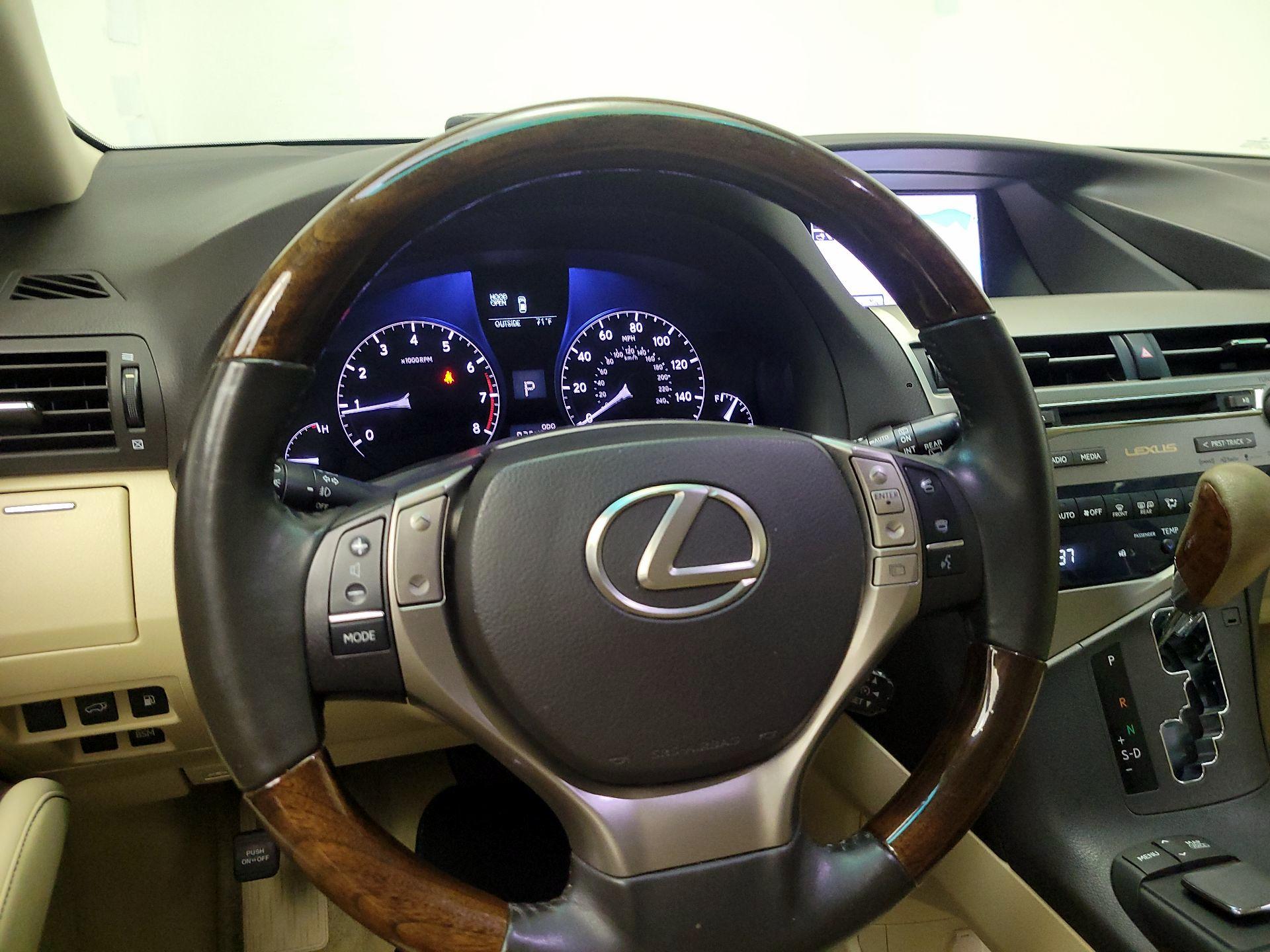 Thumbnail: 2014 Lexus RX - 10
