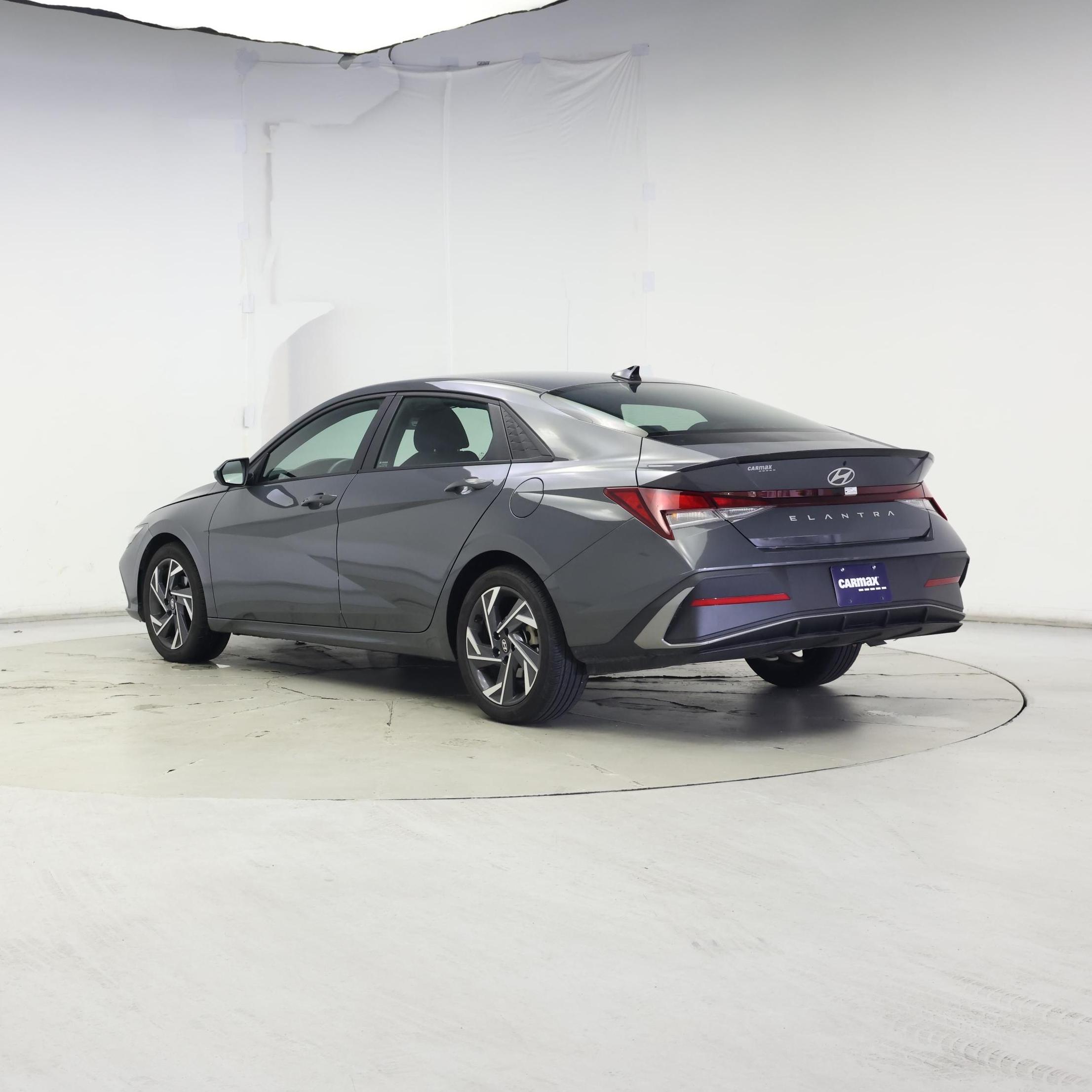 Thumbnail: 2025 Hyundai Elantra - 2