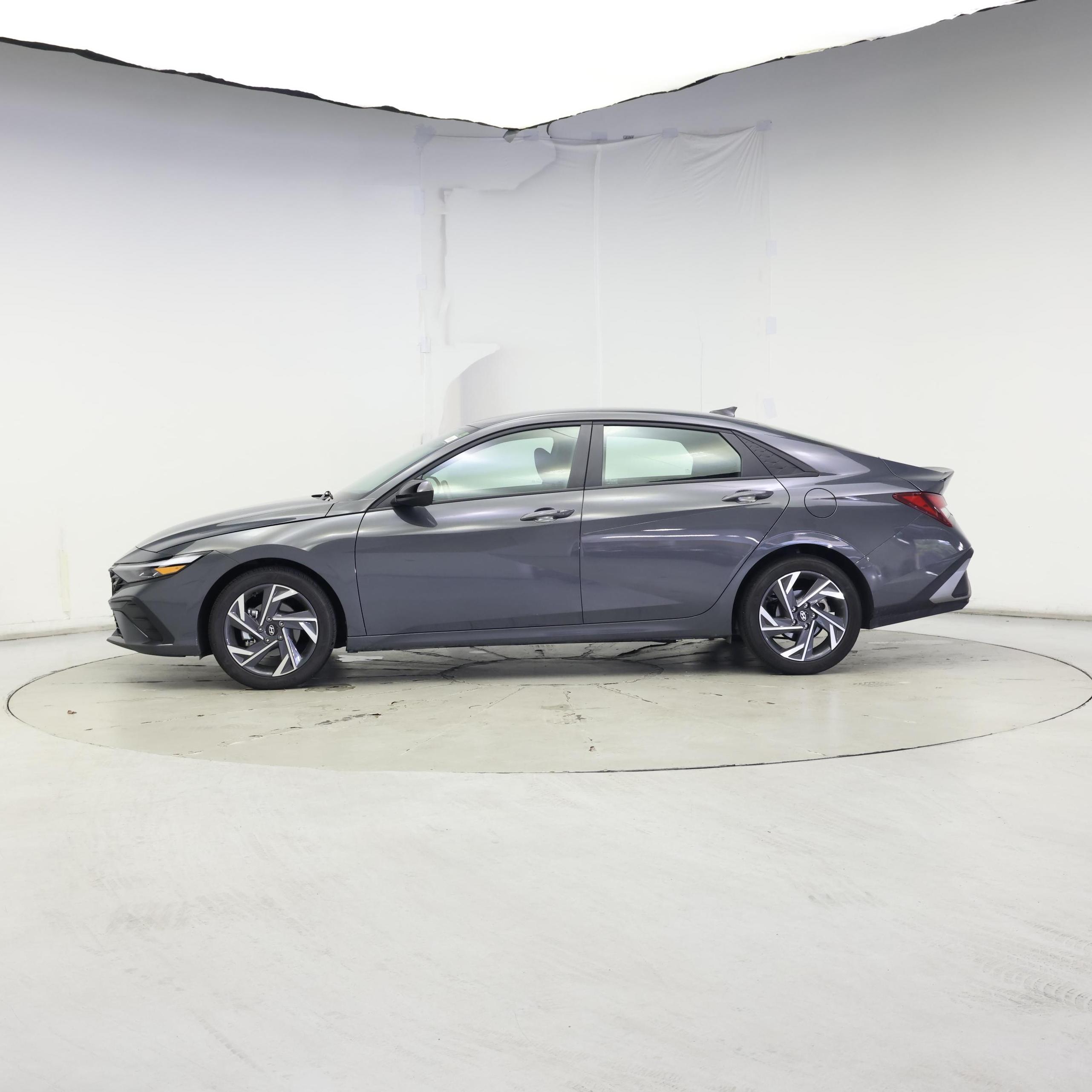 Thumbnail: 2025 Hyundai Elantra - 3