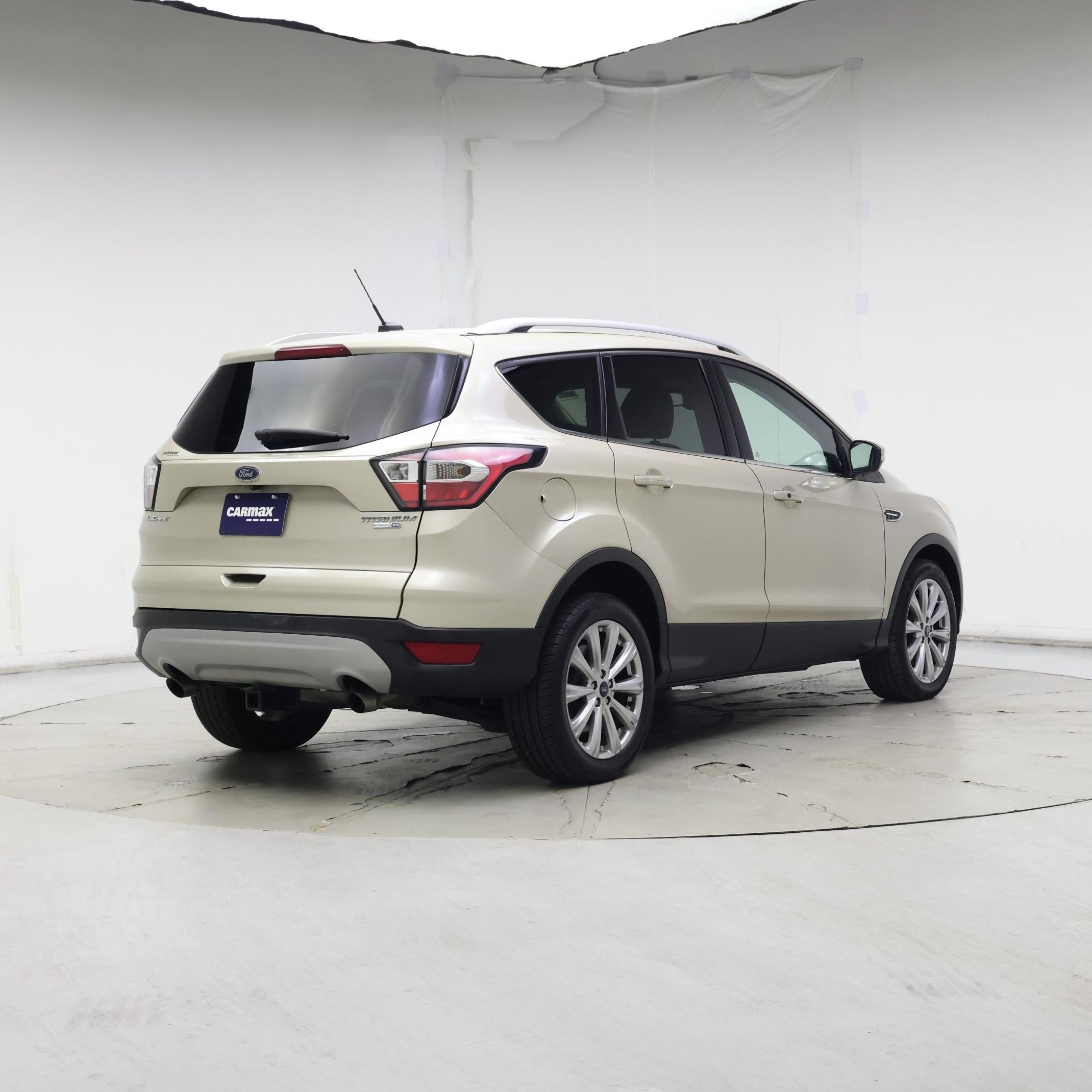 Thumbnail: 2017 Ford Escape - 8