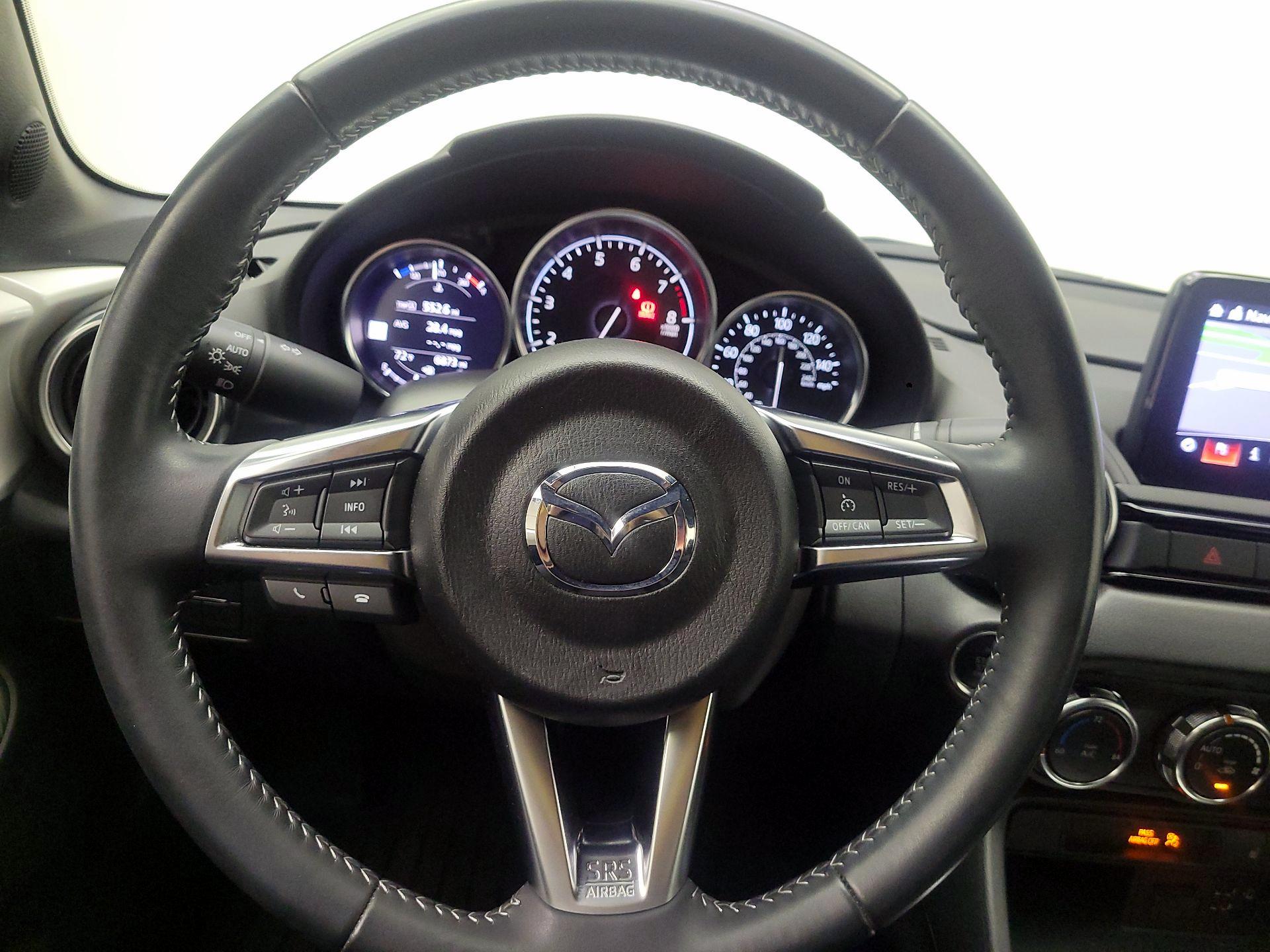 Thumbnail: 2021 Mazda MX-5 Miata - 10