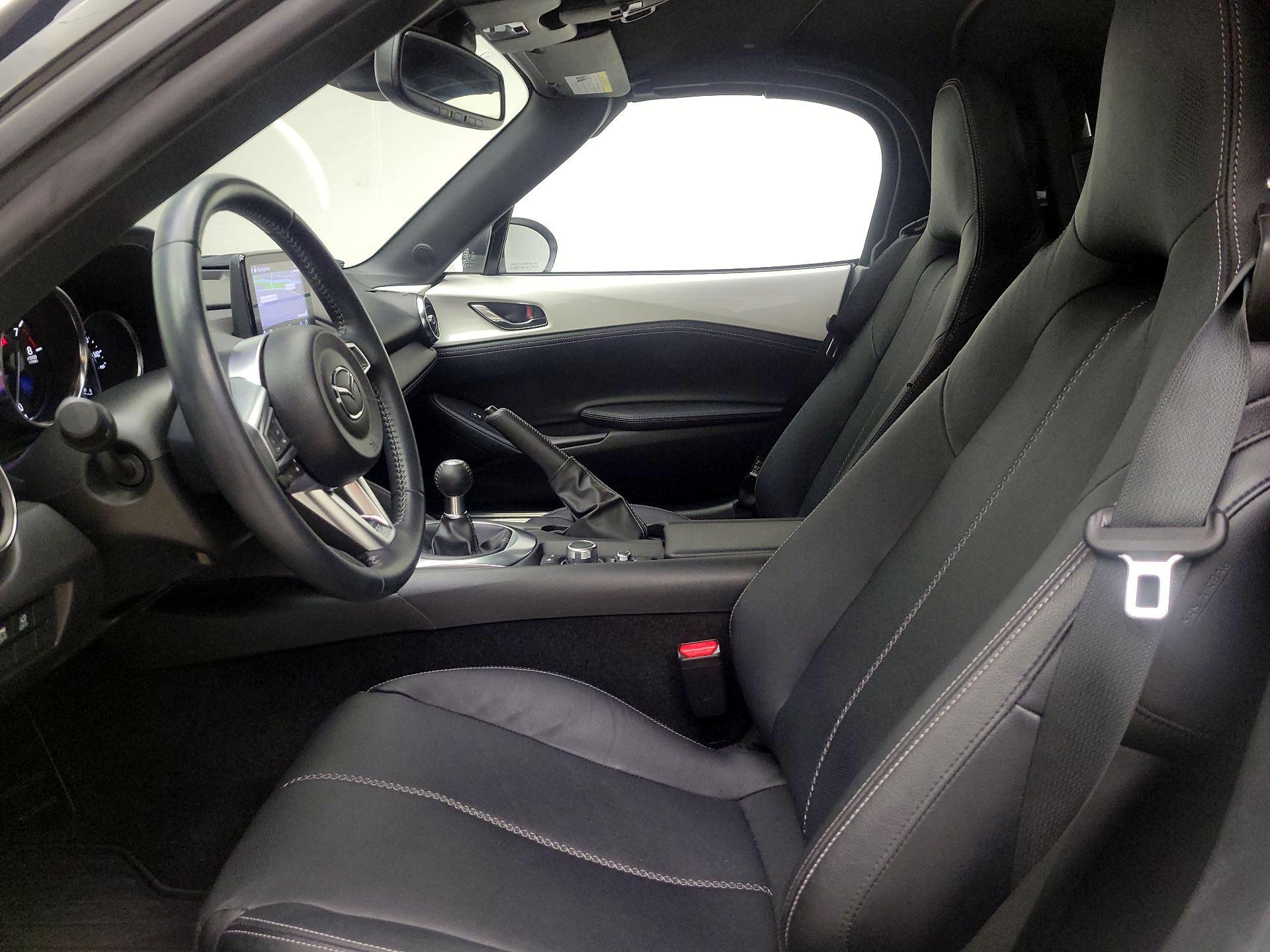 Thumbnail: 2021 Mazda MX-5 Miata - 11