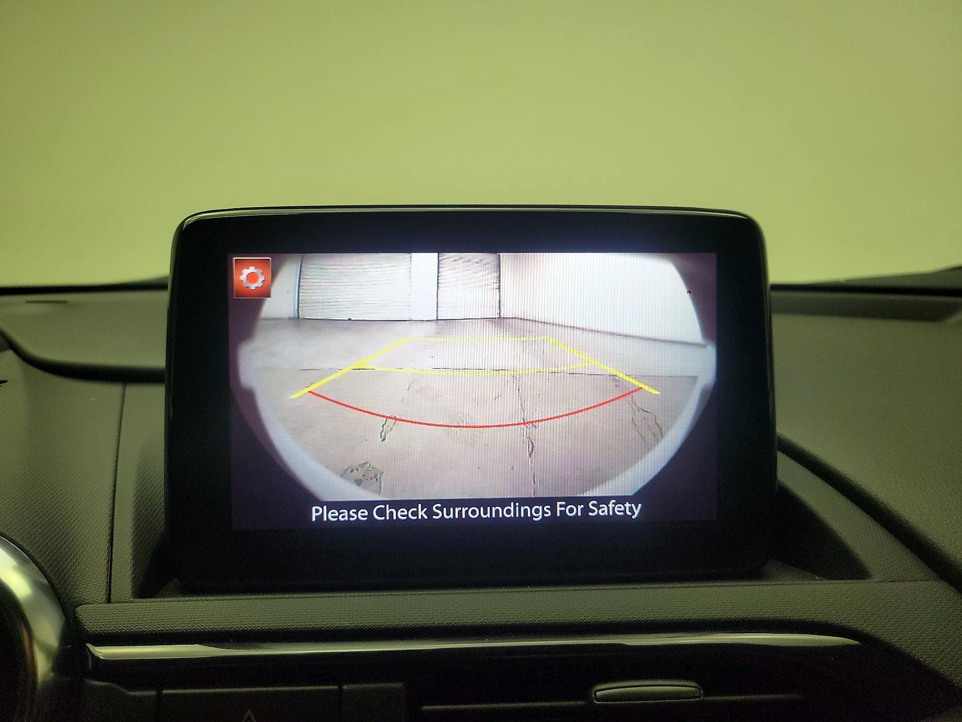 Thumbnail: 2021 Mazda MX-5 Miata - 15