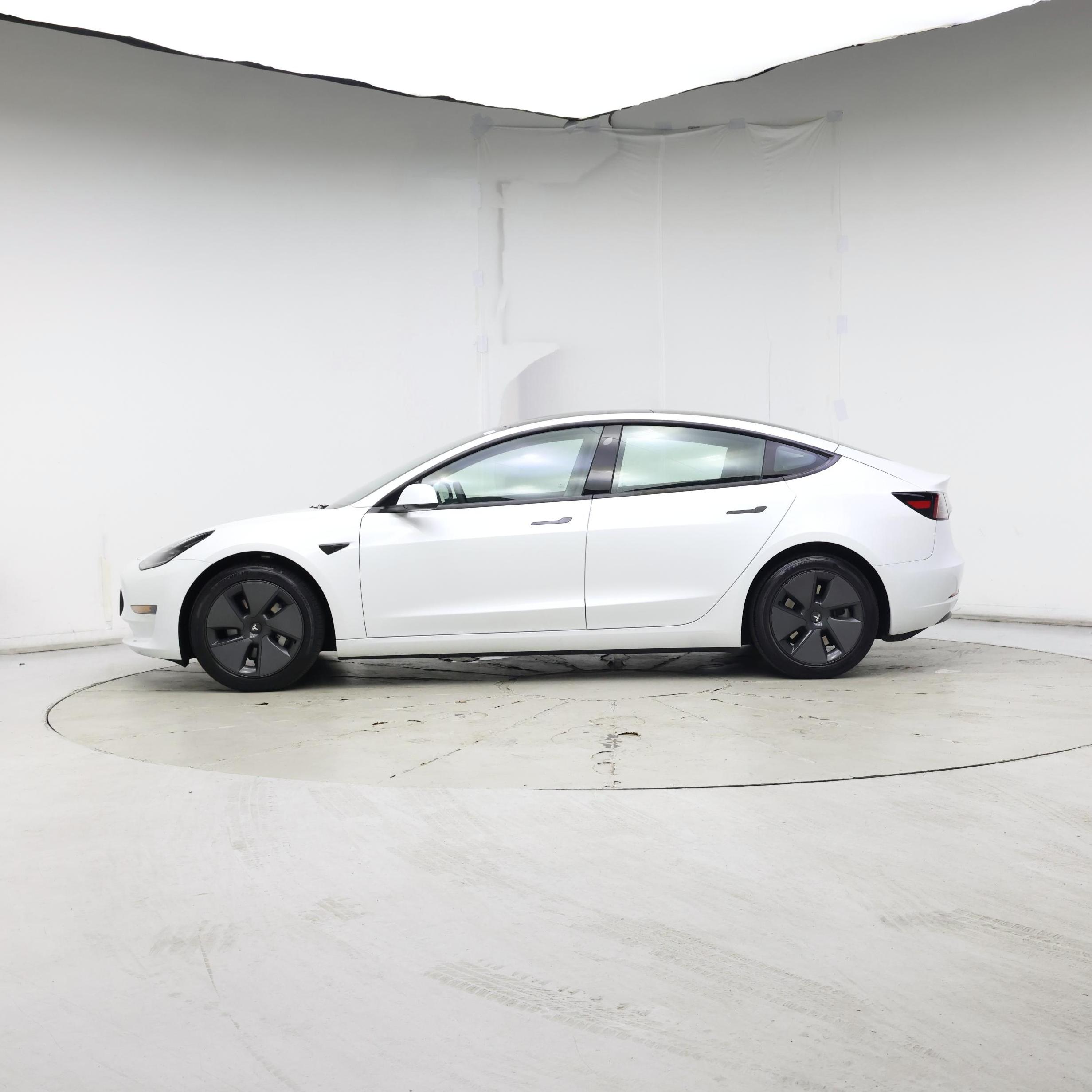 Thumbnail: 2023 Tesla Model 3 - 3