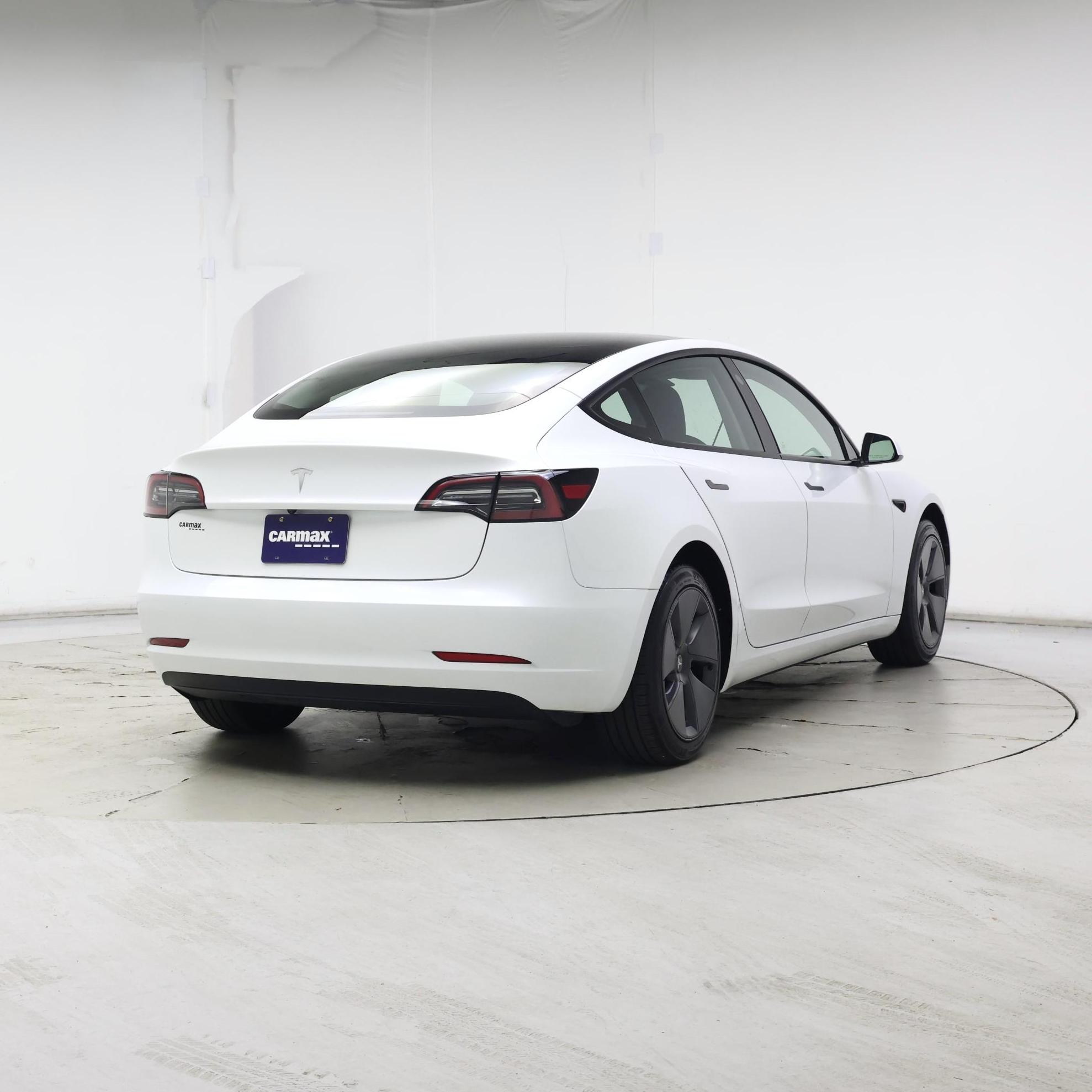 Thumbnail: 2023 Tesla Model 3 - 8