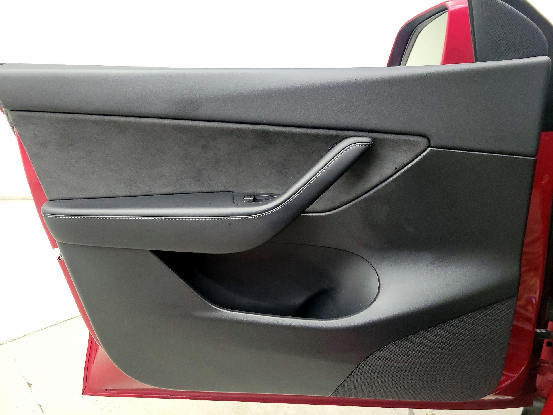 Thumbnail: 2021 Tesla Model Y - 12