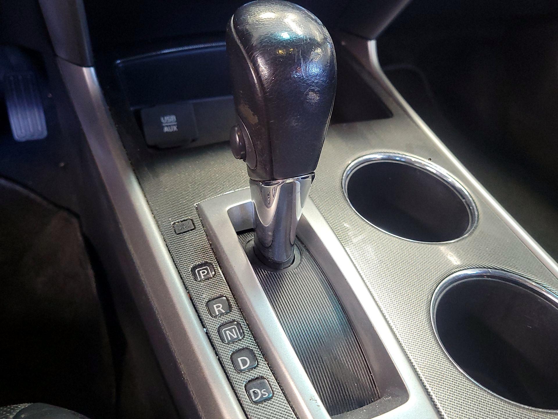 Thumbnail: 2015 Nissan Altima - 18