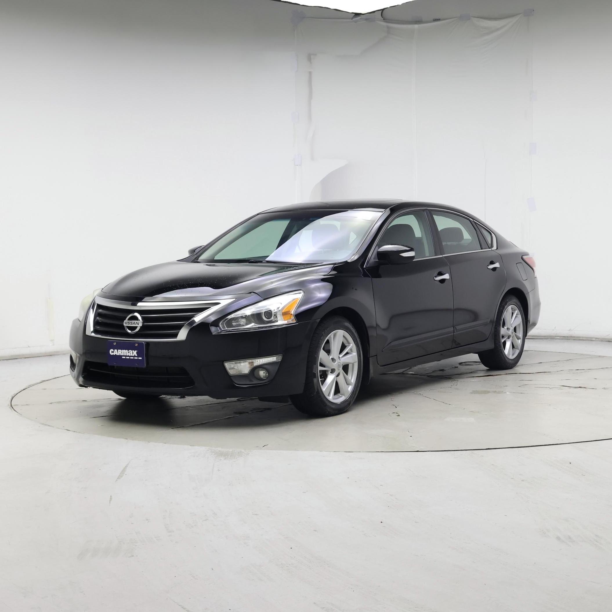 Thumbnail: 2015 Nissan Altima - 4