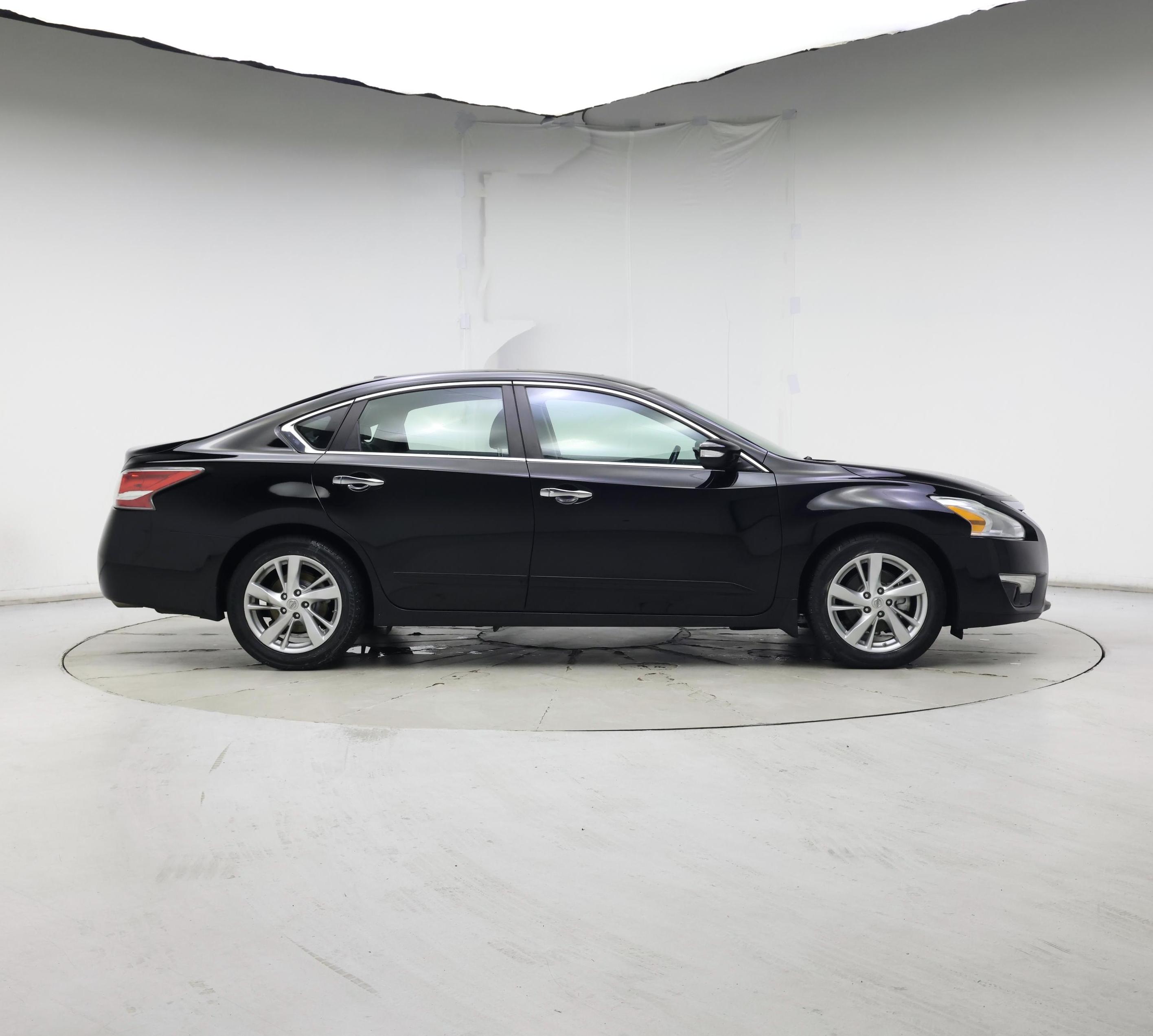 Thumbnail: 2015 Nissan Altima - 7