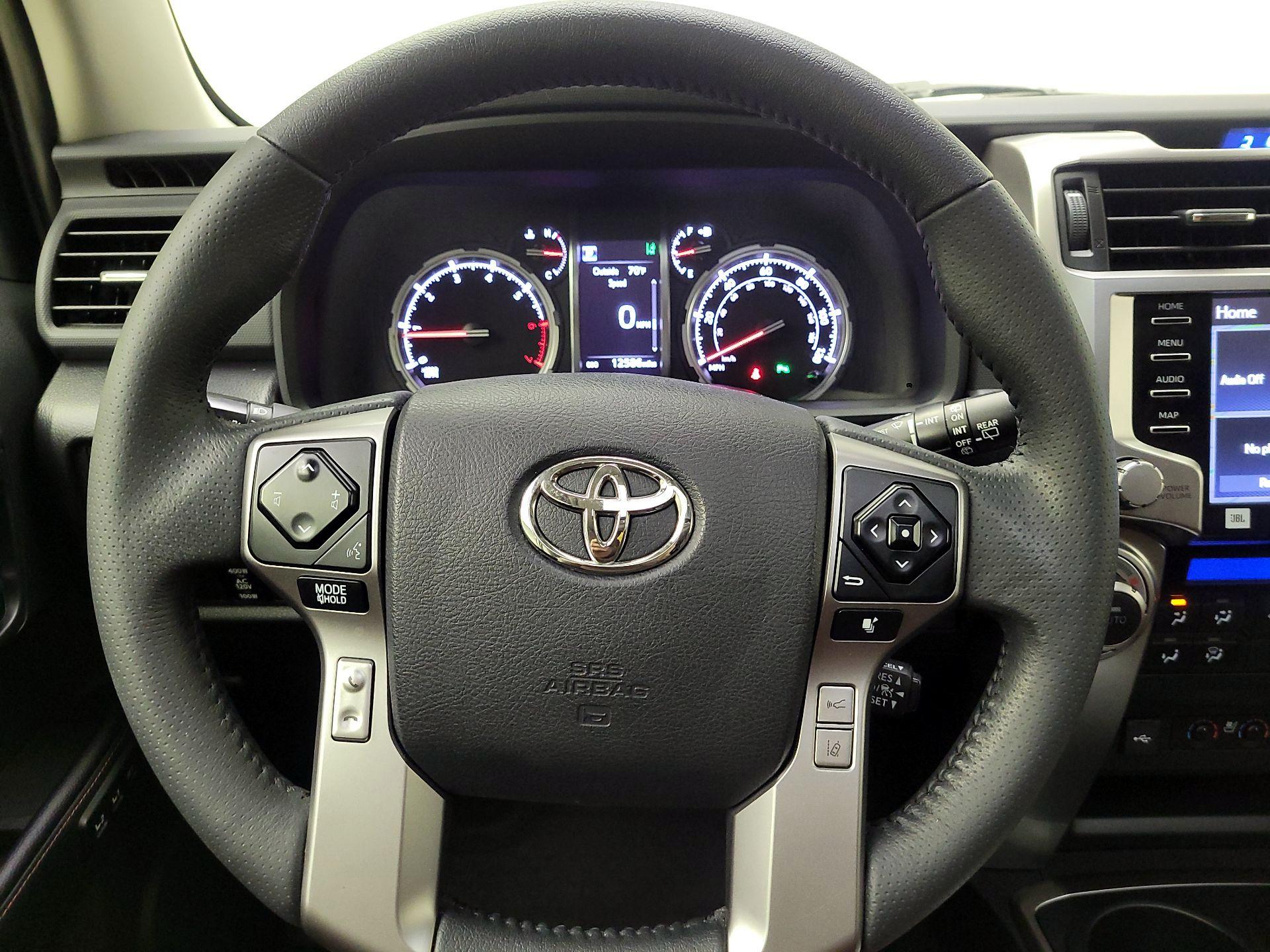 Thumbnail: 2021 Toyota 4Runner - 10