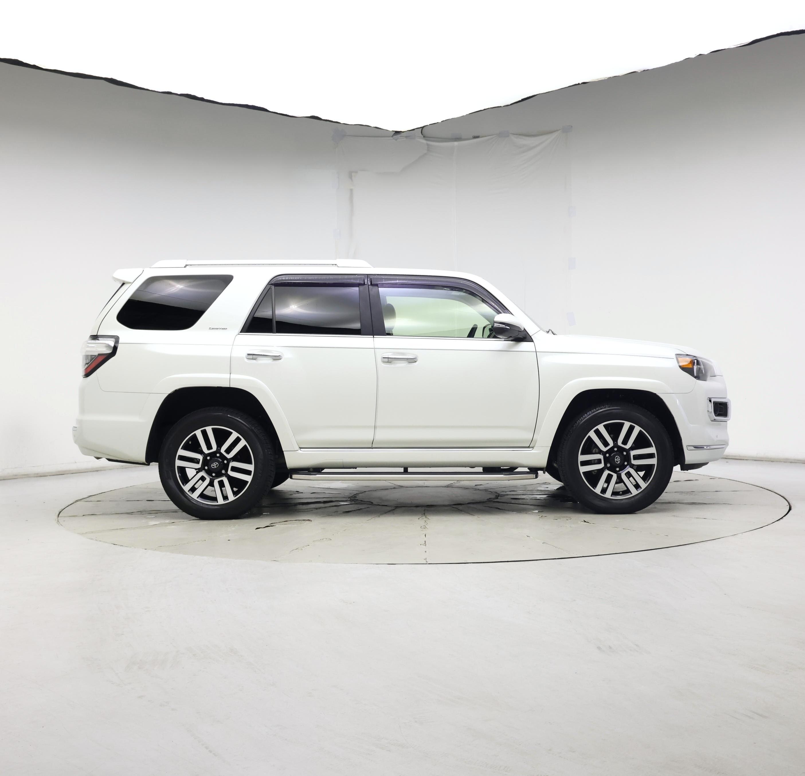 Thumbnail: 2021 Toyota 4Runner - 7