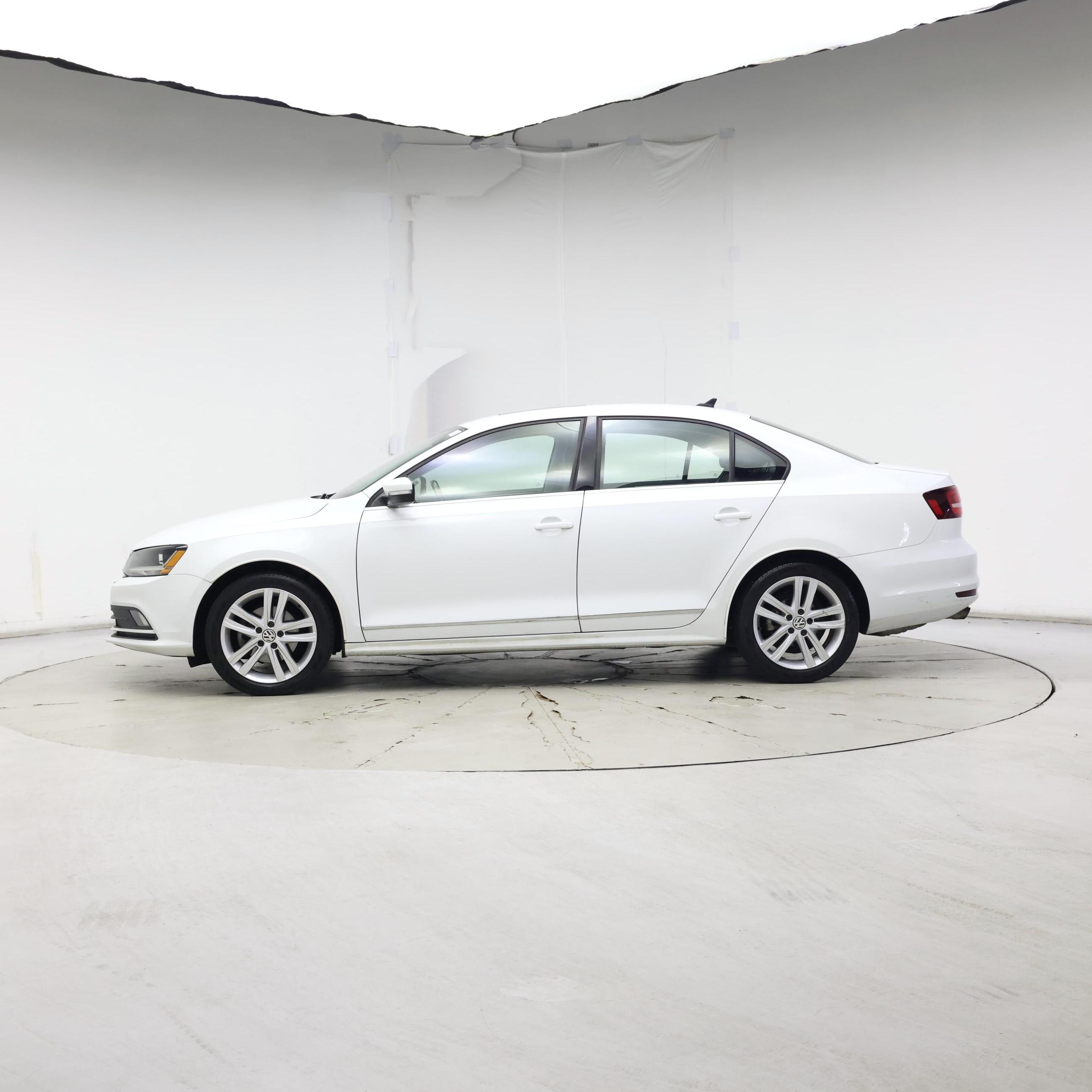 Thumbnail: 2017 Volkswagen Jetta - 3
