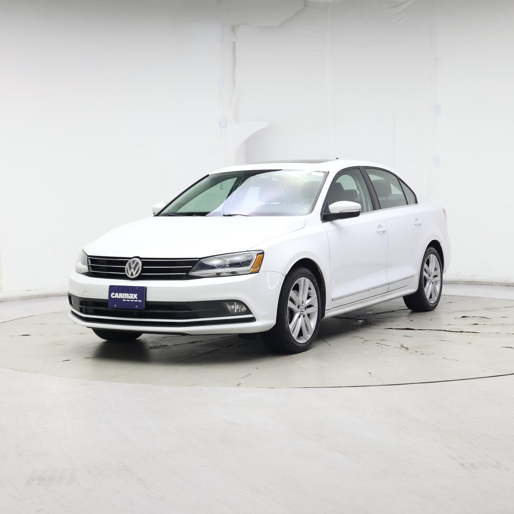 Thumbnail: 2017 Volkswagen Jetta - 4