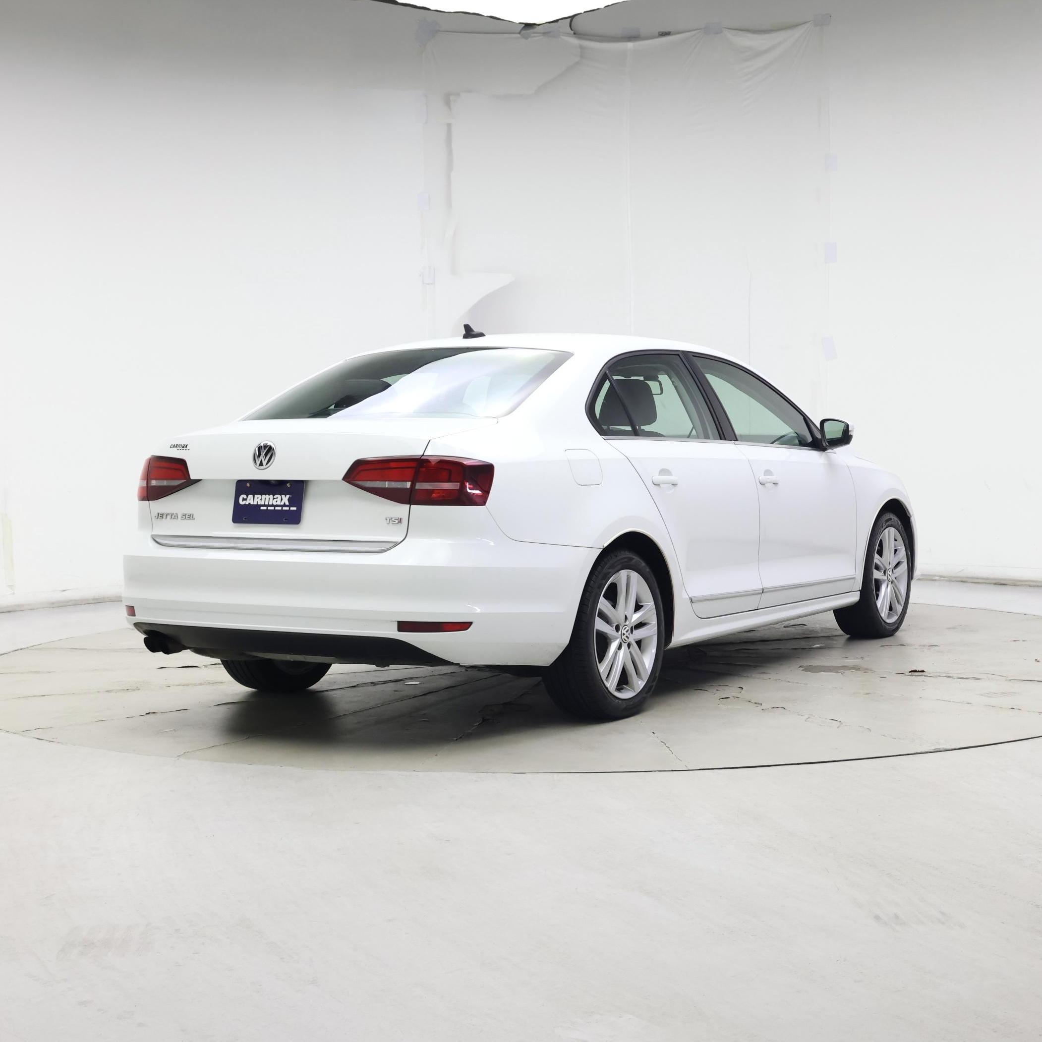 Thumbnail: 2017 Volkswagen Jetta - 8