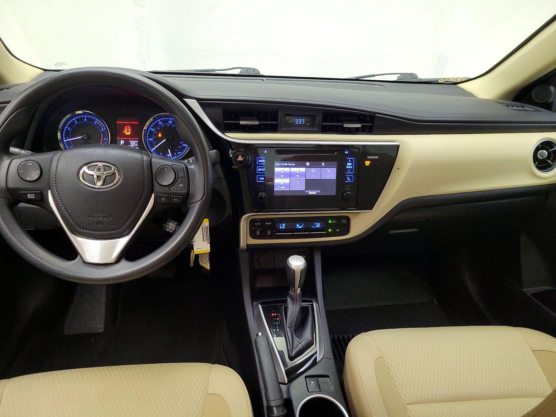 Thumbnail: 2017 Toyota Corolla - 9