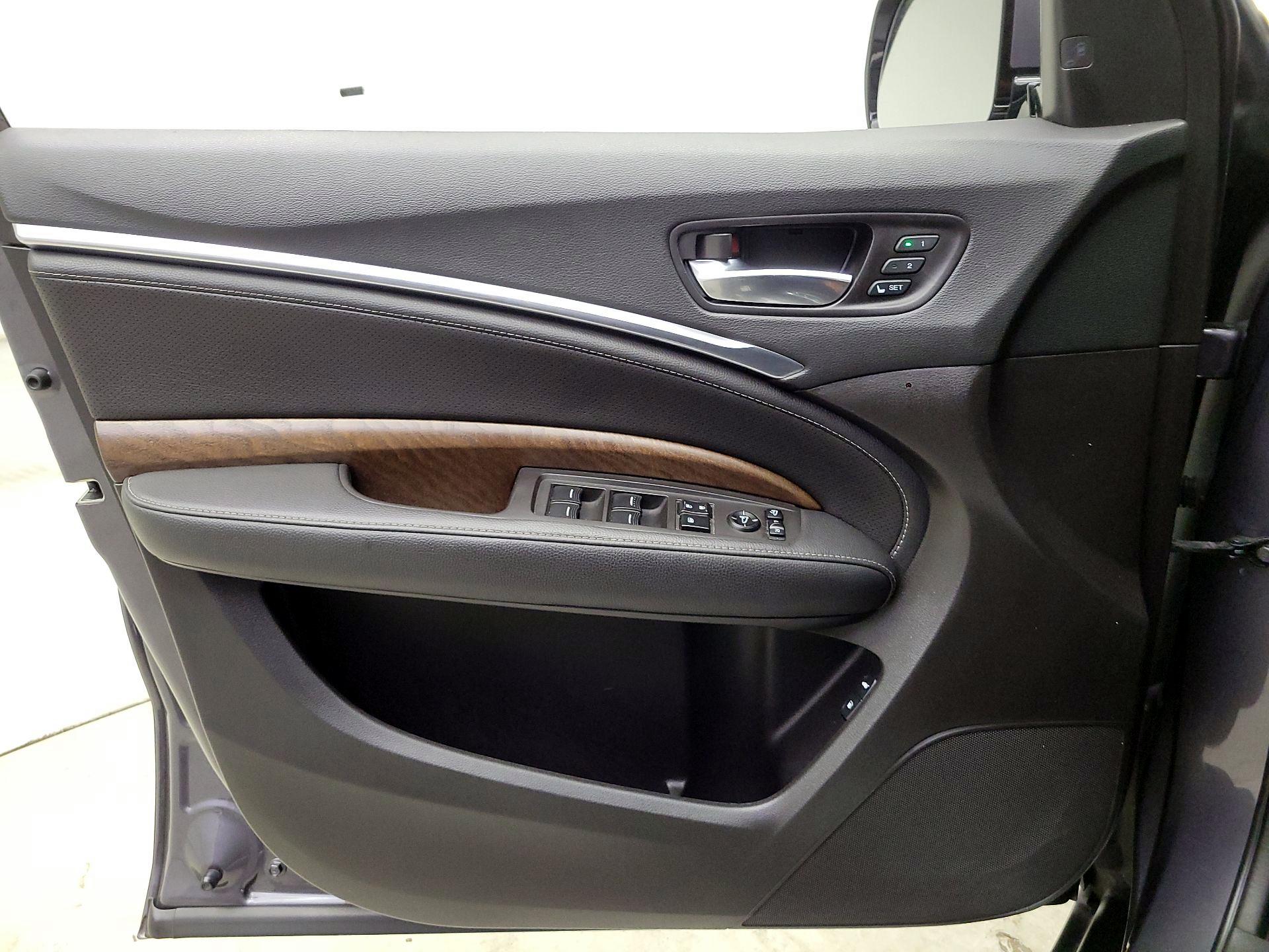 Thumbnail: 2020 Acura MDX - 12