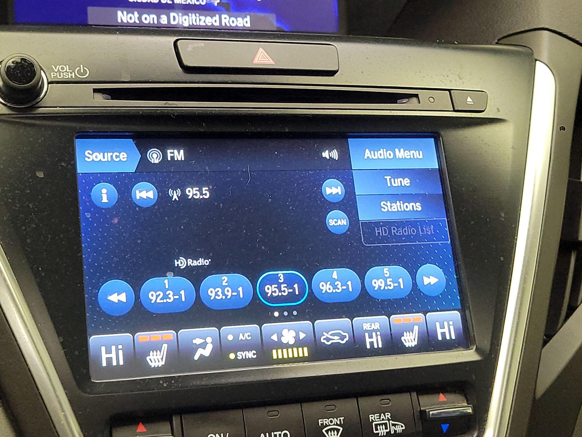 Thumbnail: 2020 Acura MDX - 16