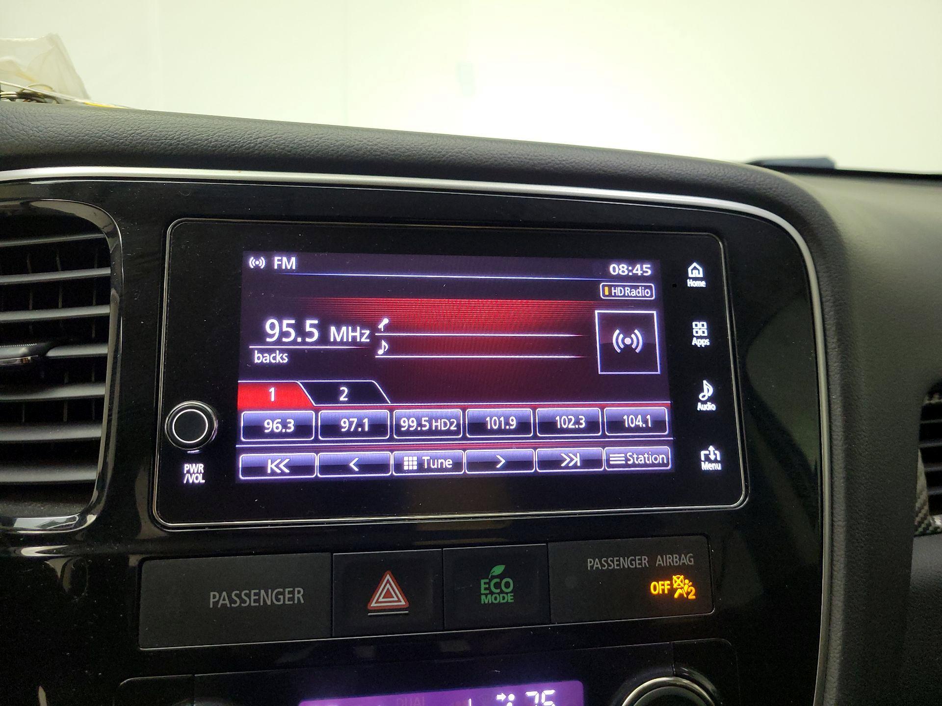 Thumbnail: 2018 Mitsubishi Outlander - 15