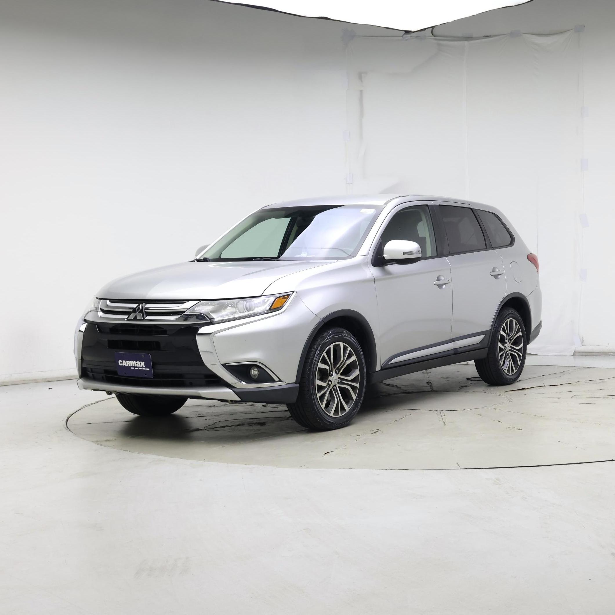 Thumbnail: 2018 Mitsubishi Outlander - 4