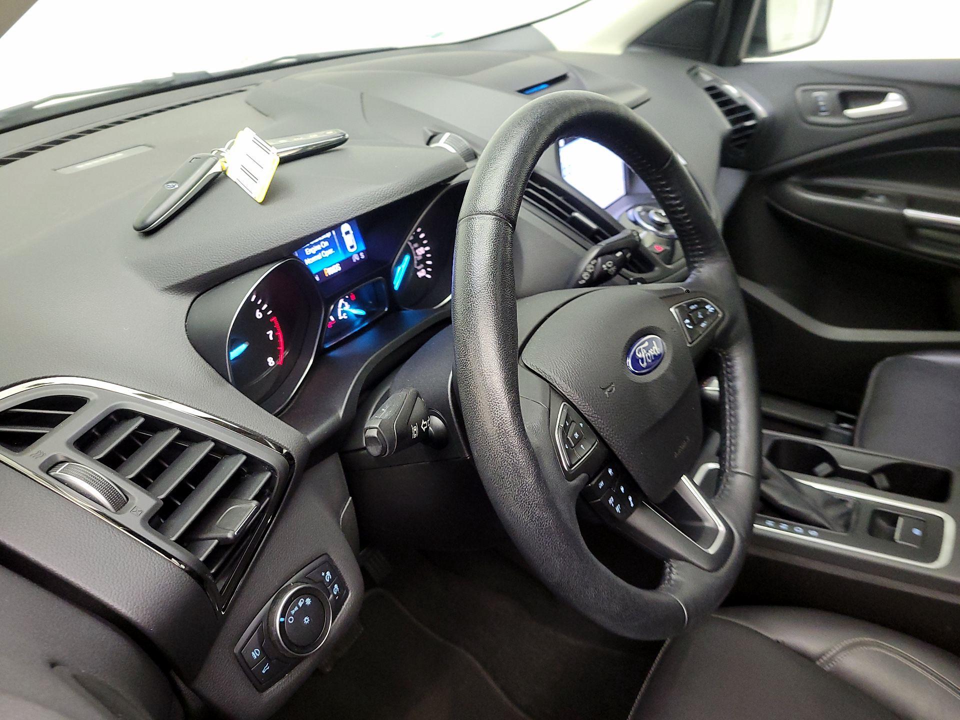 Thumbnail: 2017 Ford Escape - 9