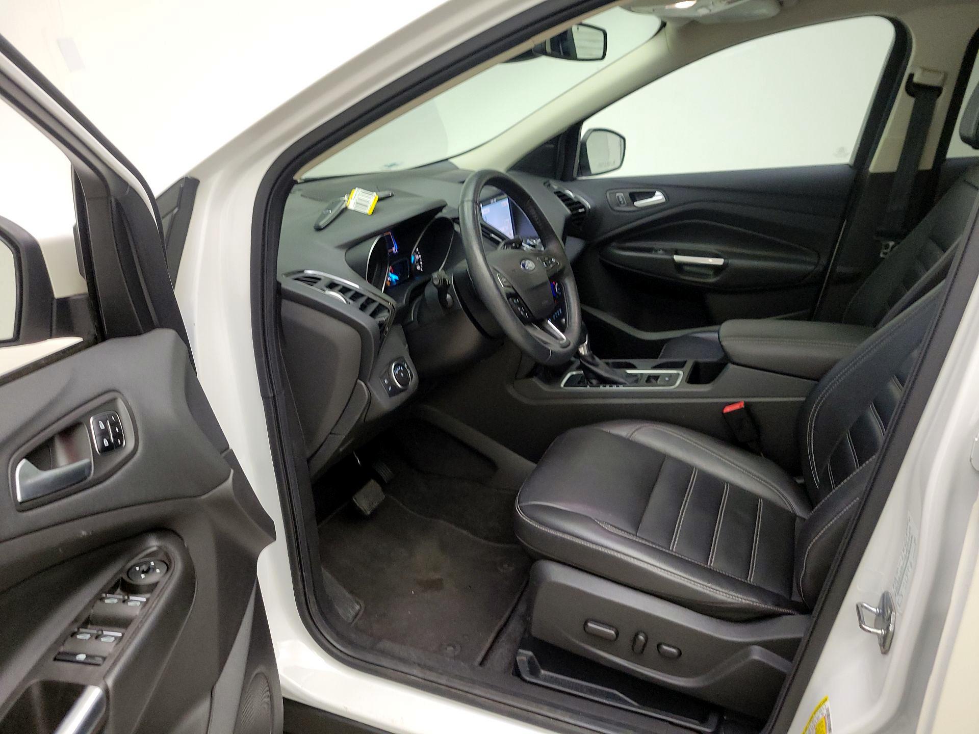 Thumbnail: 2017 Ford Escape - 11