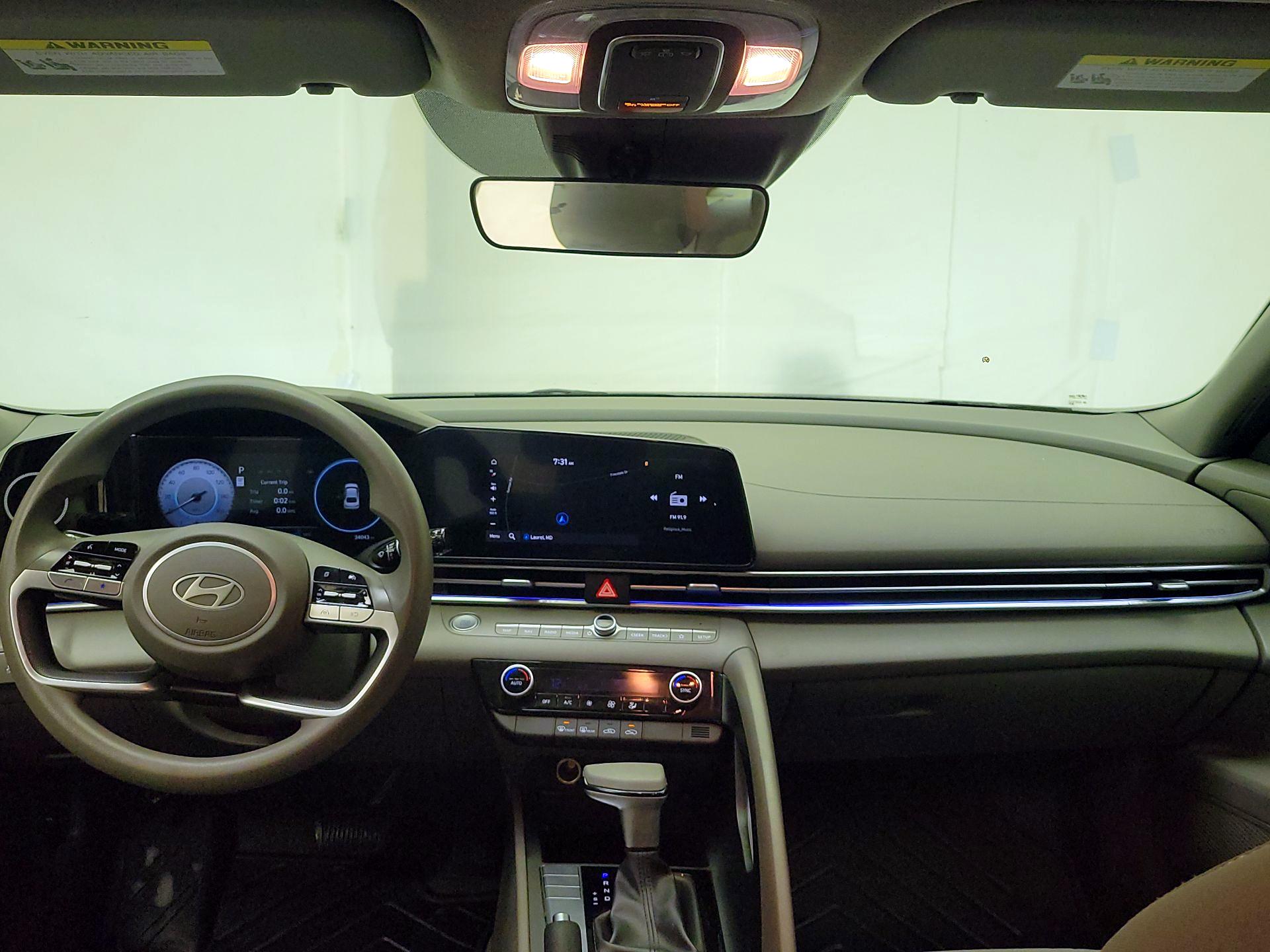 Thumbnail: 2024 Hyundai Elantra - 9