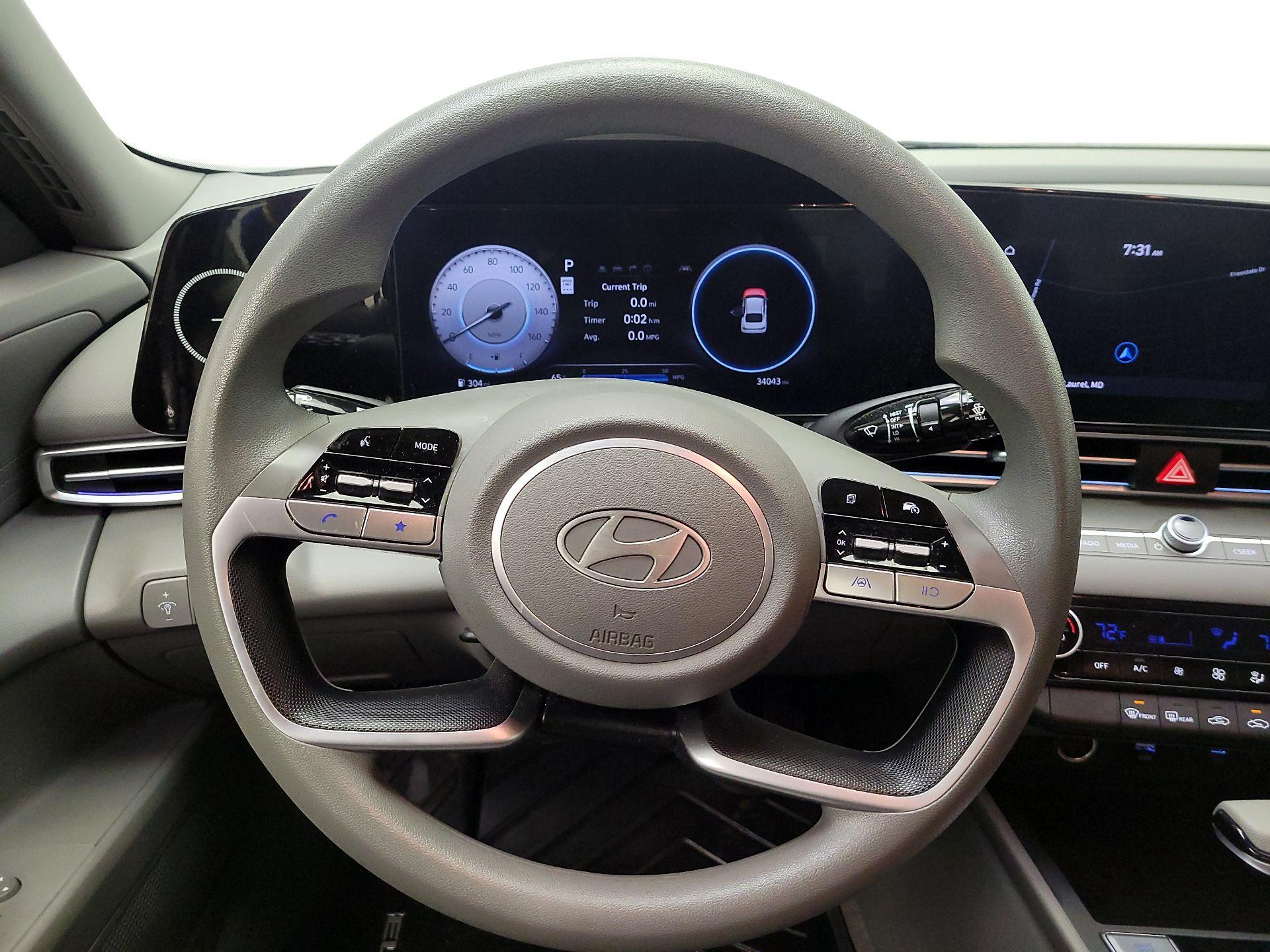 Thumbnail: 2024 Hyundai Elantra - 10
