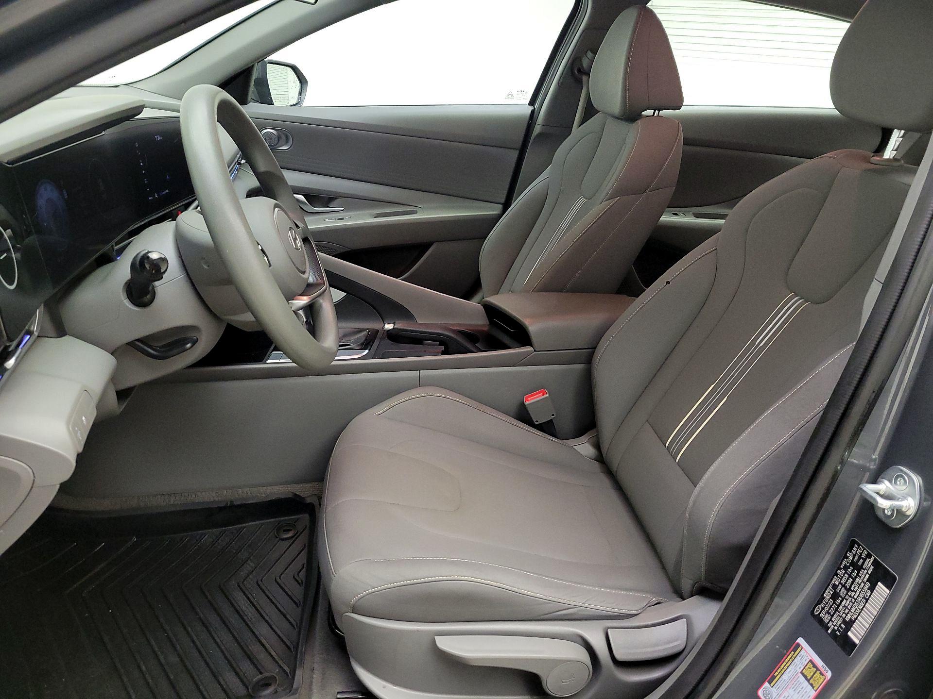 Thumbnail: 2024 Hyundai Elantra - 11