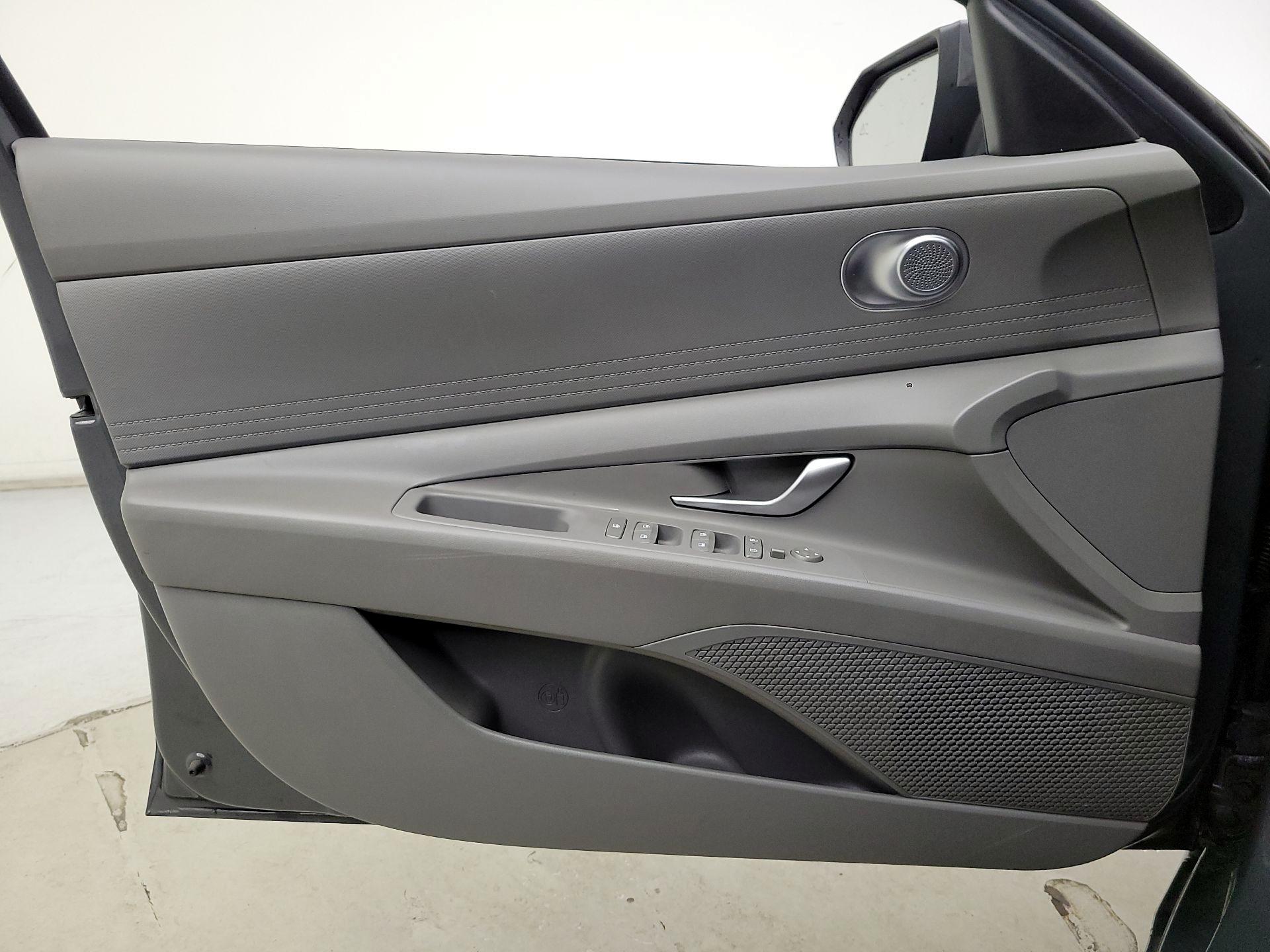 Thumbnail: 2024 Hyundai Elantra - 12