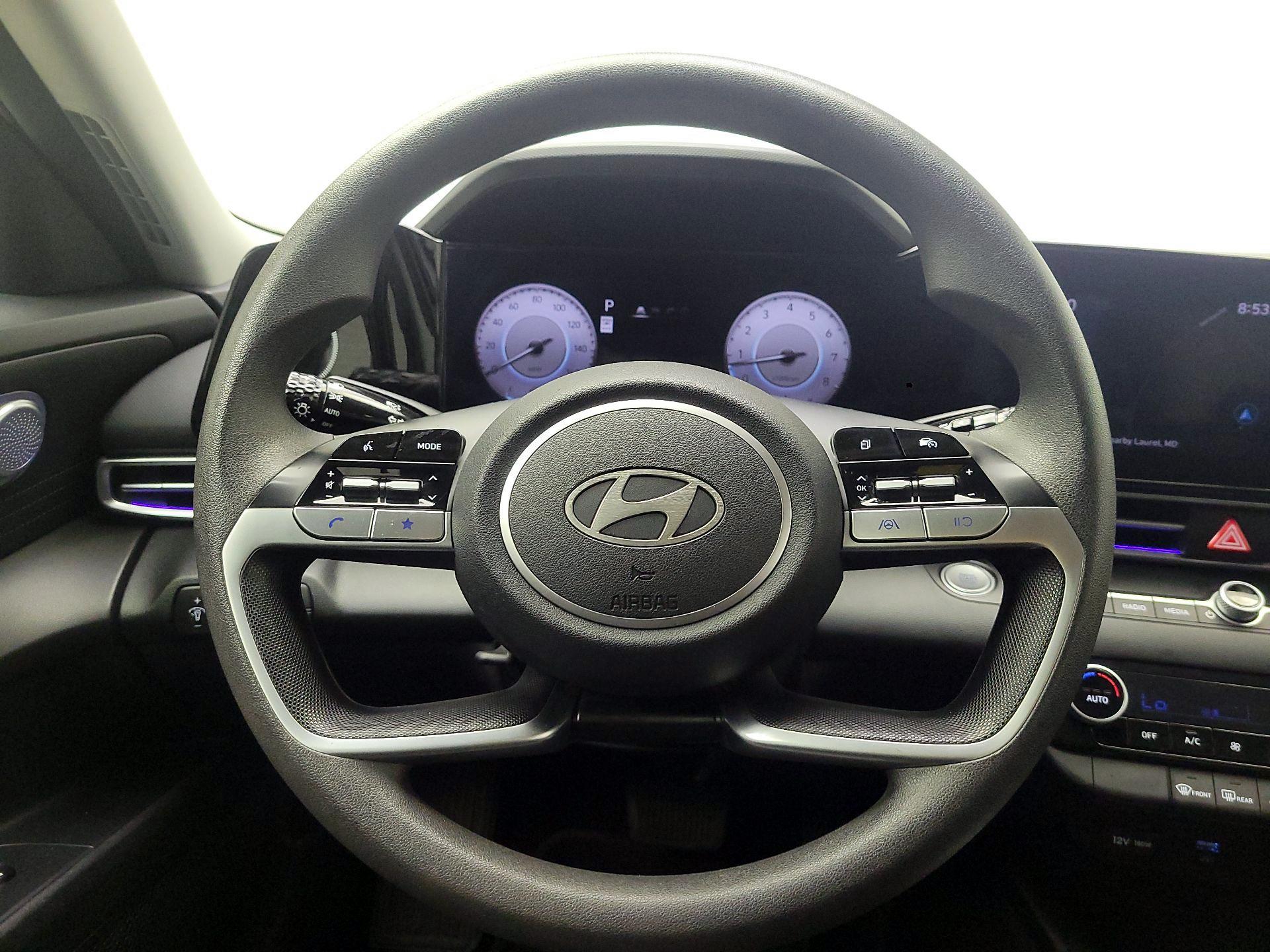 Thumbnail: 2024 Hyundai Elantra - 10