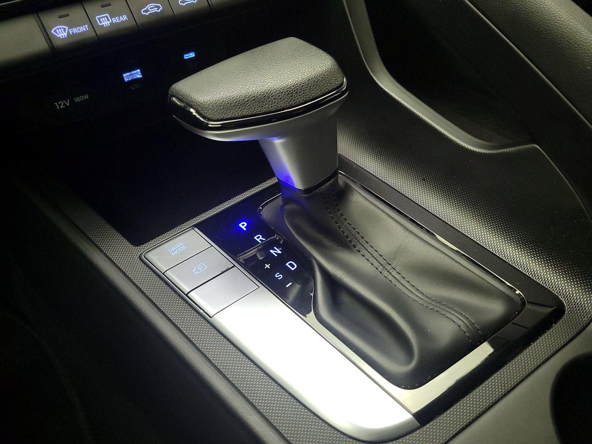 Thumbnail: 2024 Hyundai Elantra - 18