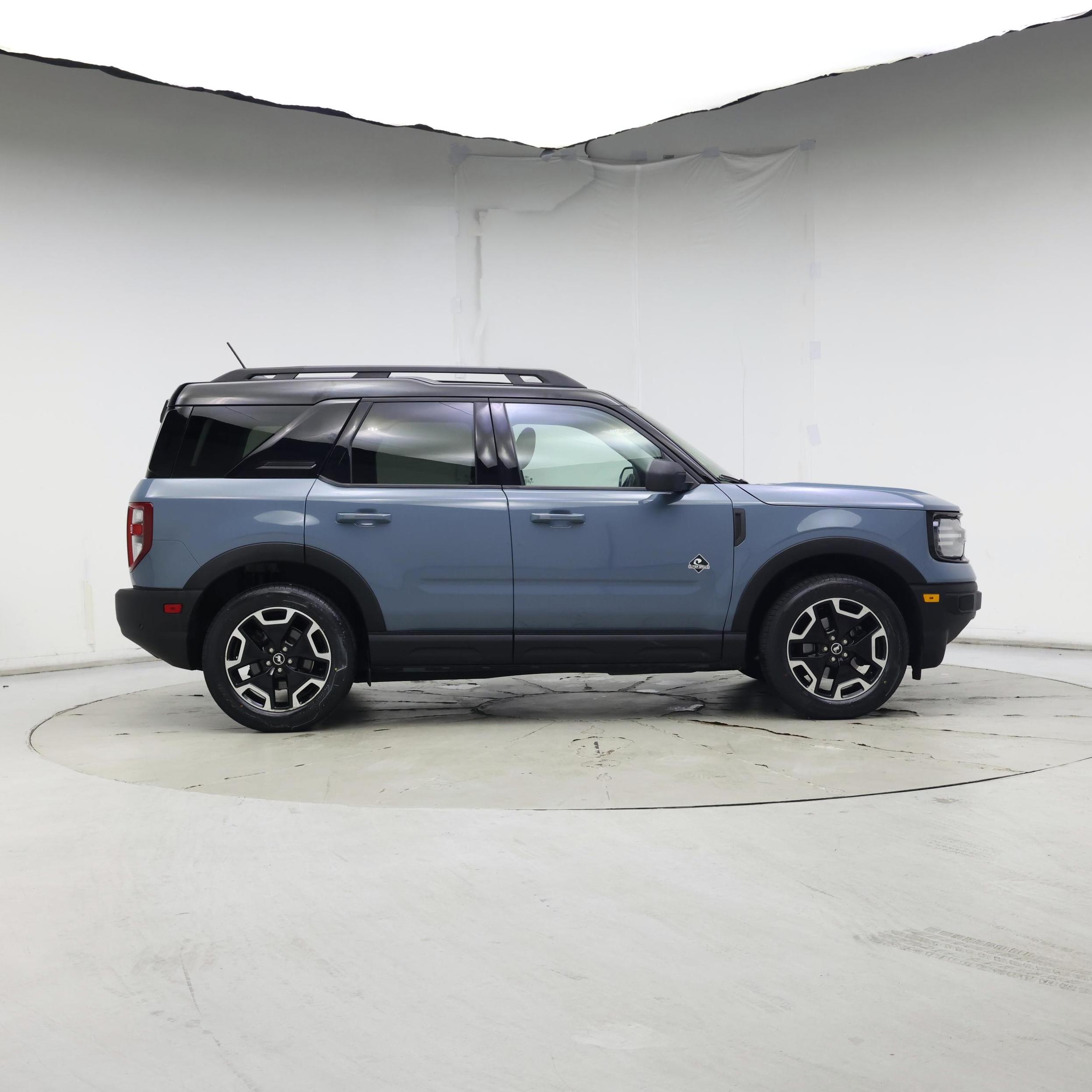 Thumbnail: 2022 Ford Bronco Sport - 7