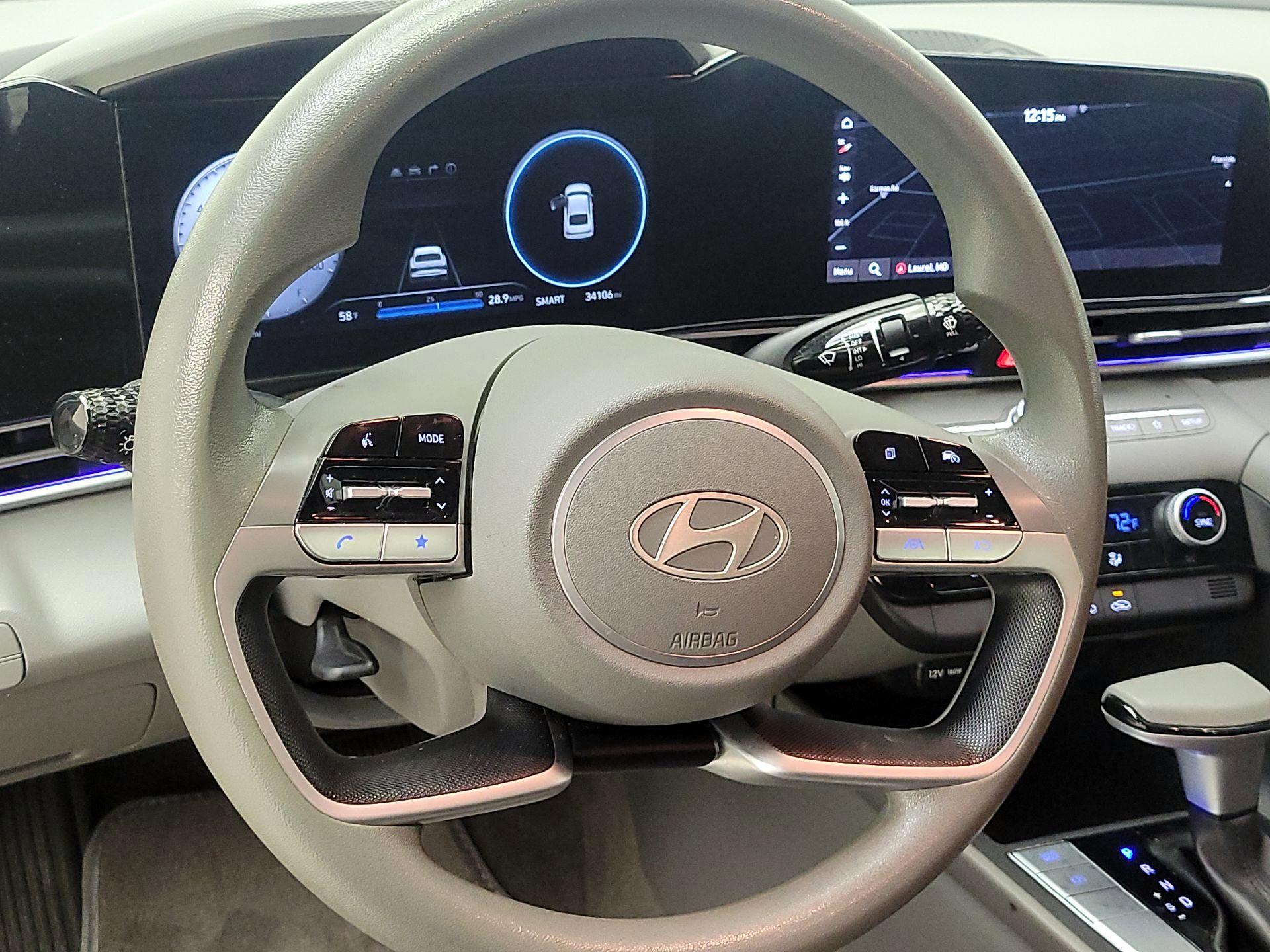 Thumbnail: 2024 Hyundai Elantra - 10