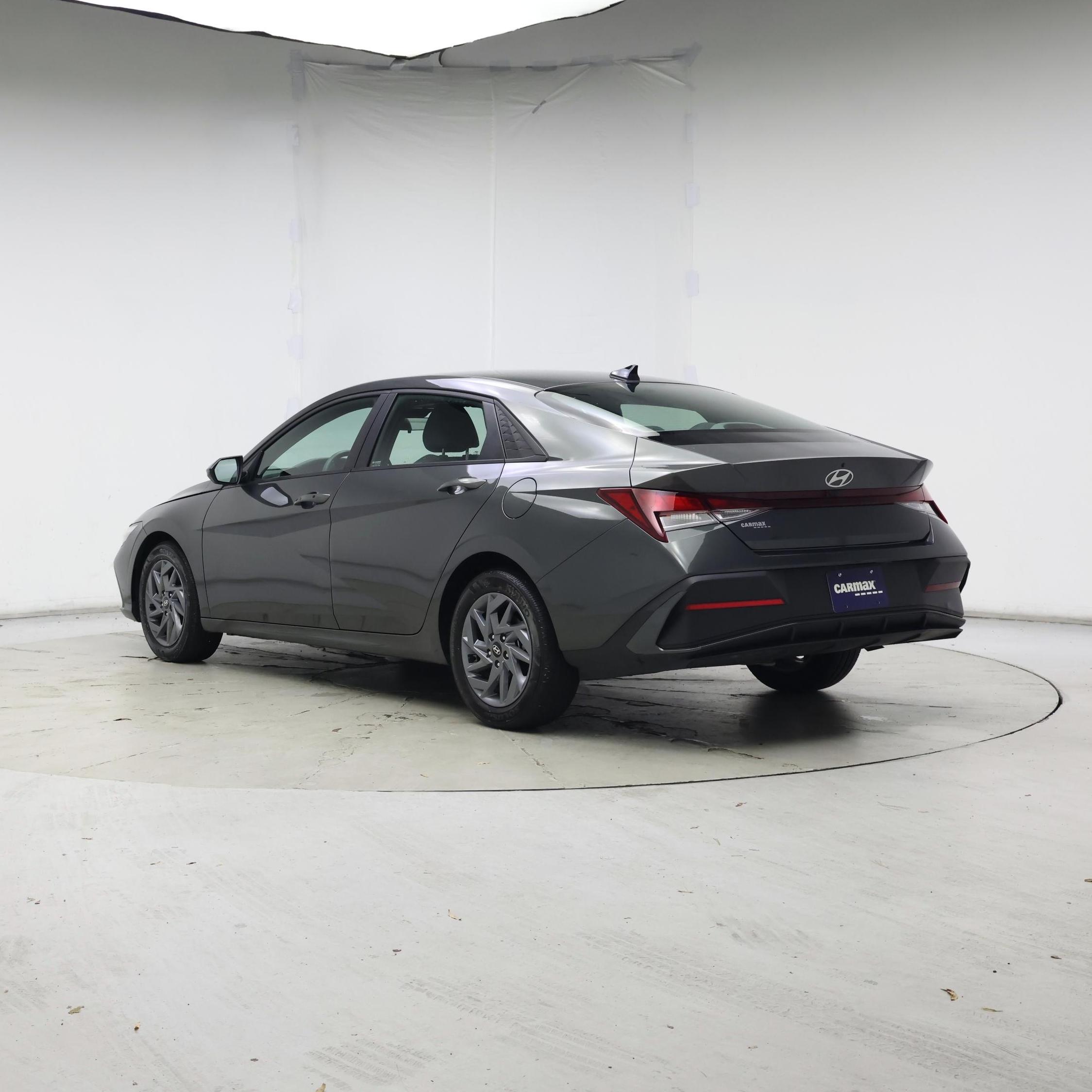 Thumbnail: 2024 Hyundai Elantra - 2