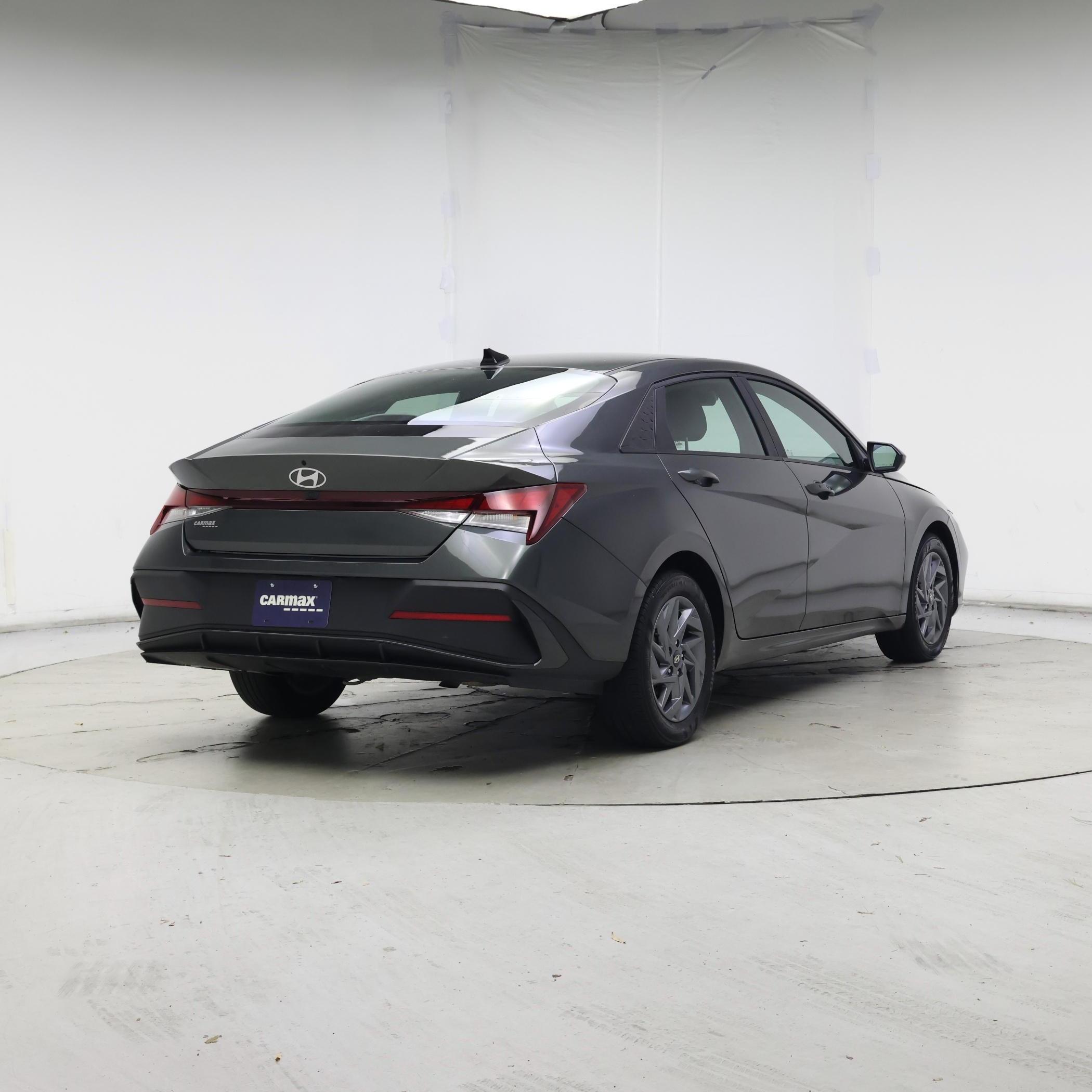 Thumbnail: 2024 Hyundai Elantra - 8