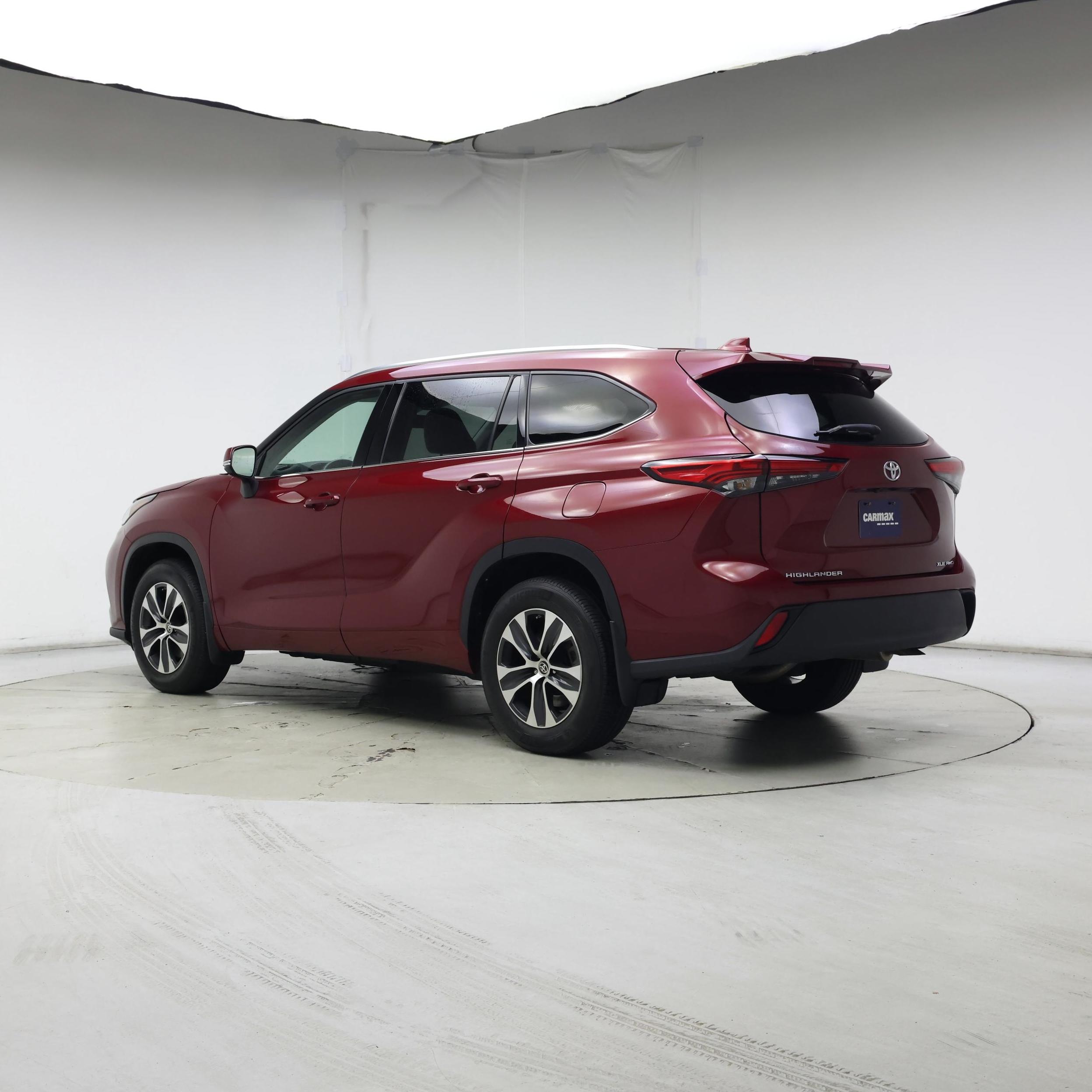 Thumbnail: 2021 Toyota Highlander - 2