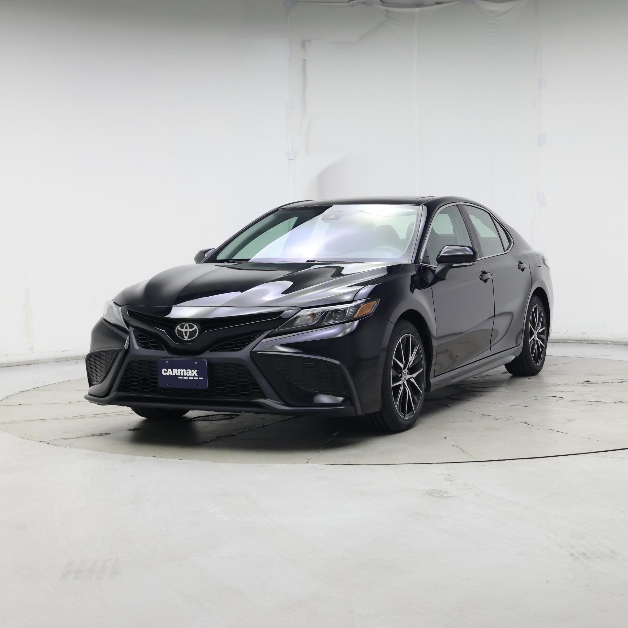 Thumbnail: 2023 Toyota Camry - 4