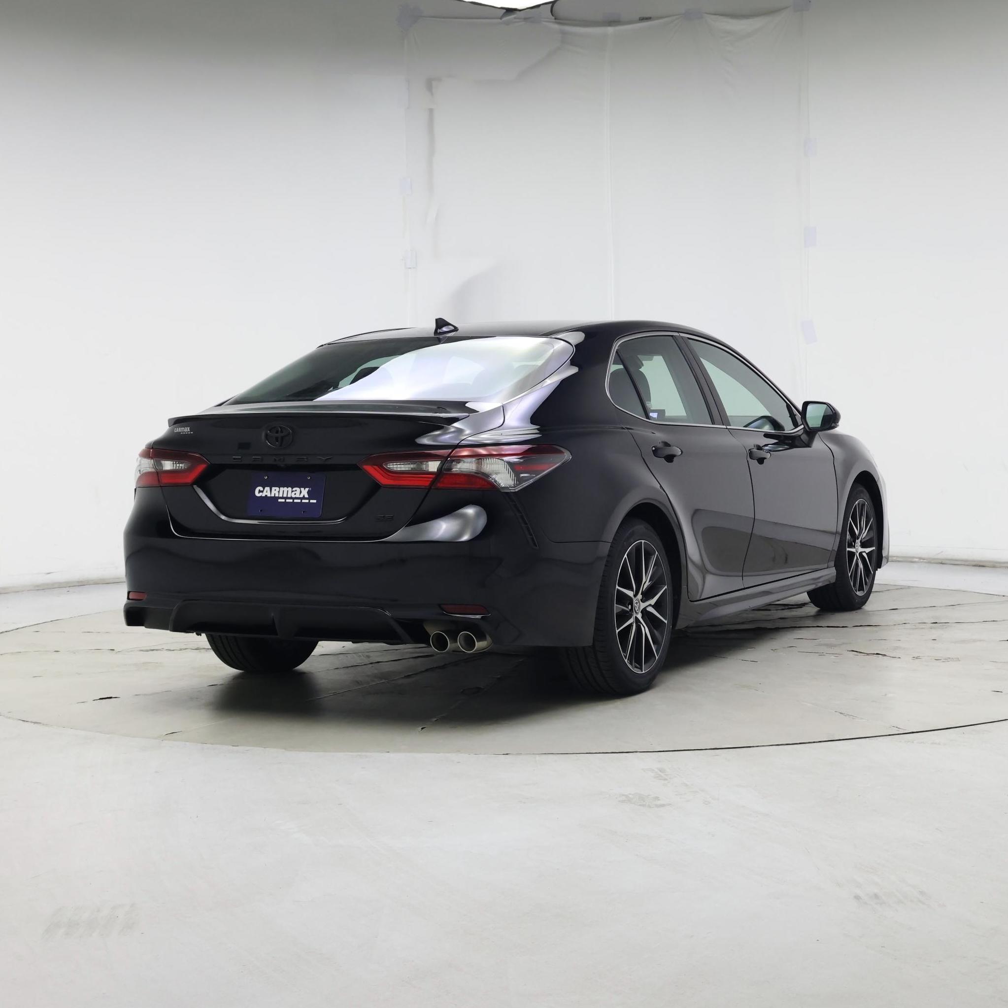 Thumbnail: 2023 Toyota Camry - 8