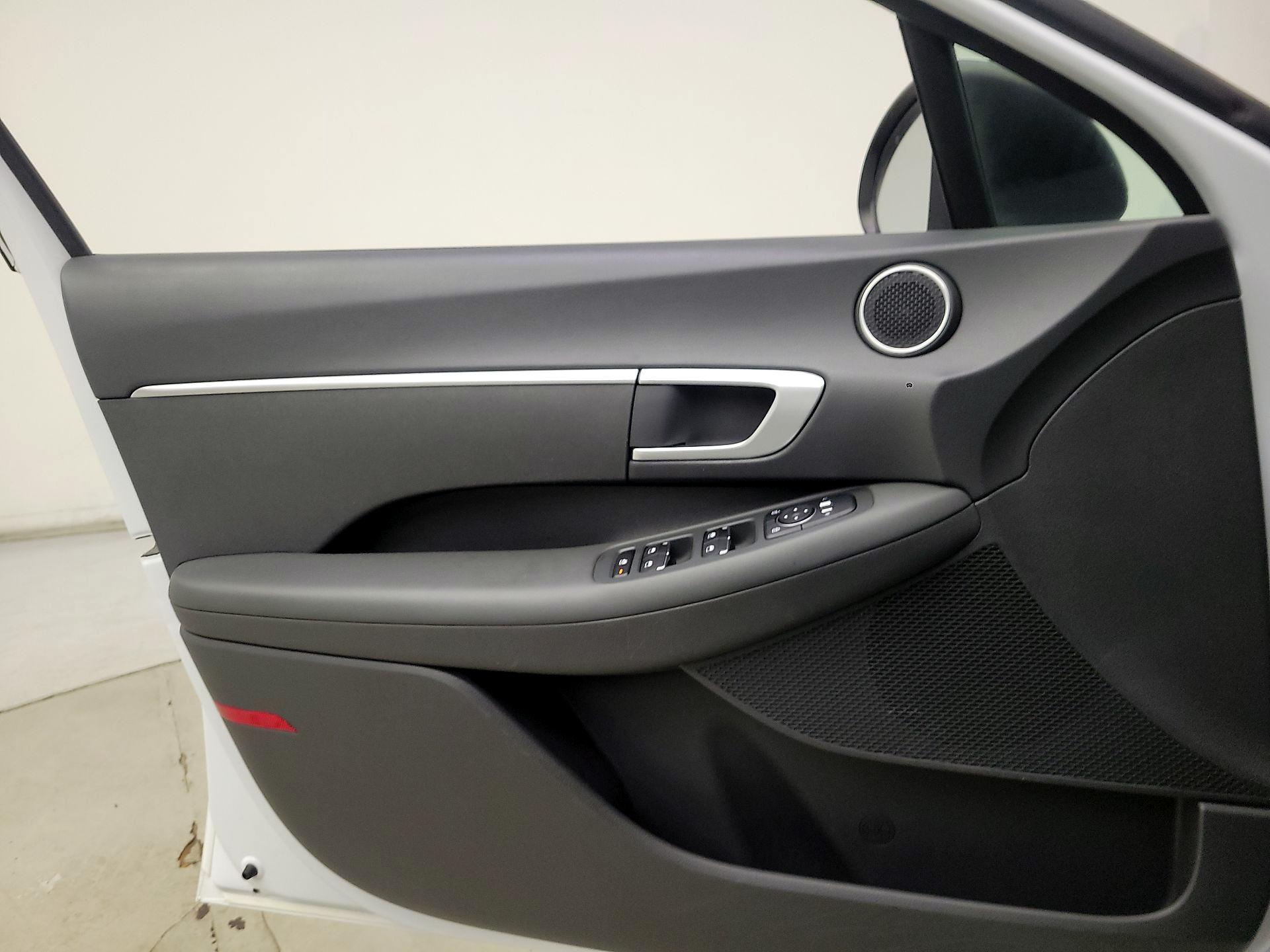 Thumbnail: 2021 Hyundai Sonata - 12