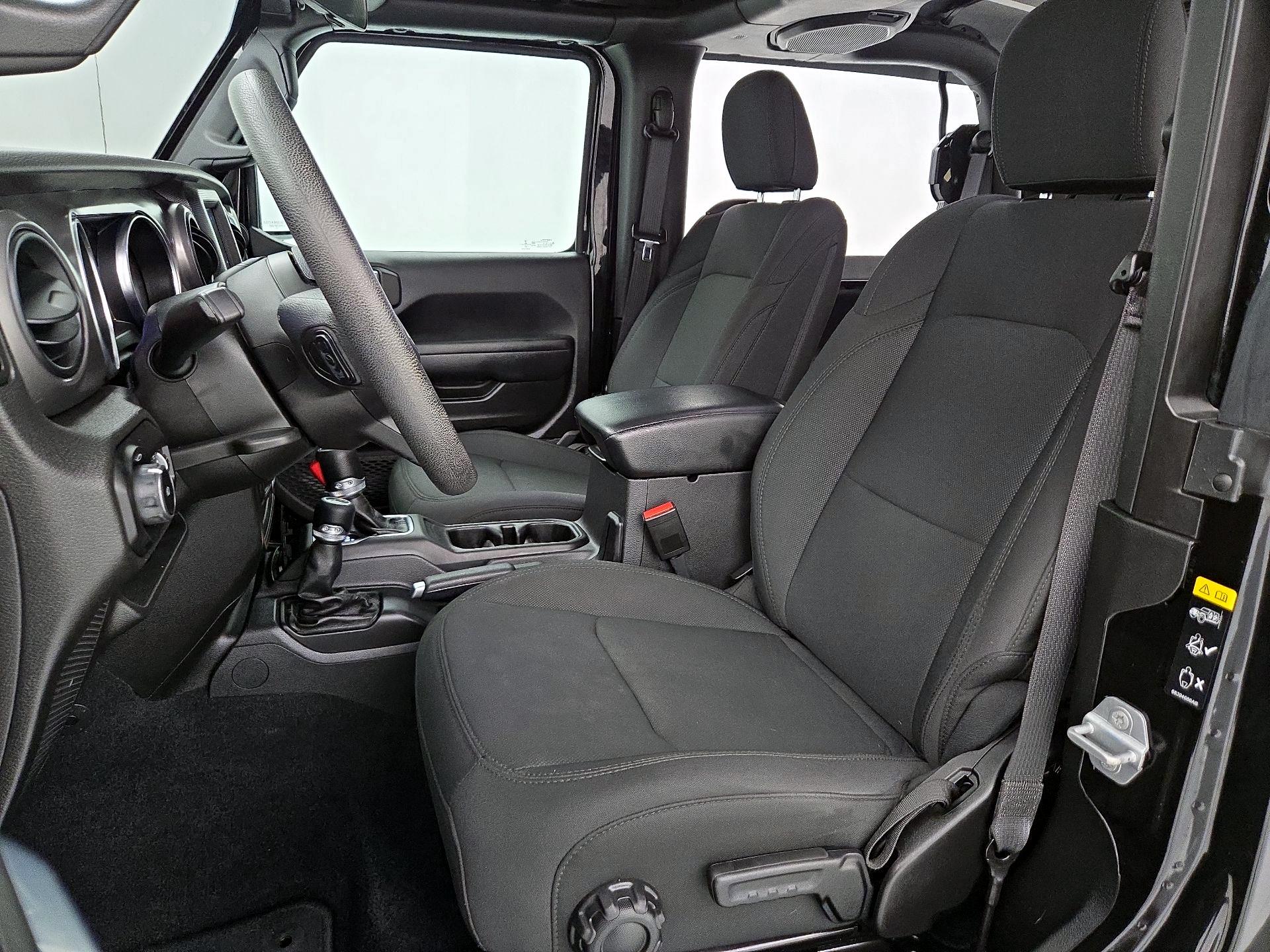 Thumbnail: 2022 Jeep Wrangler - 11