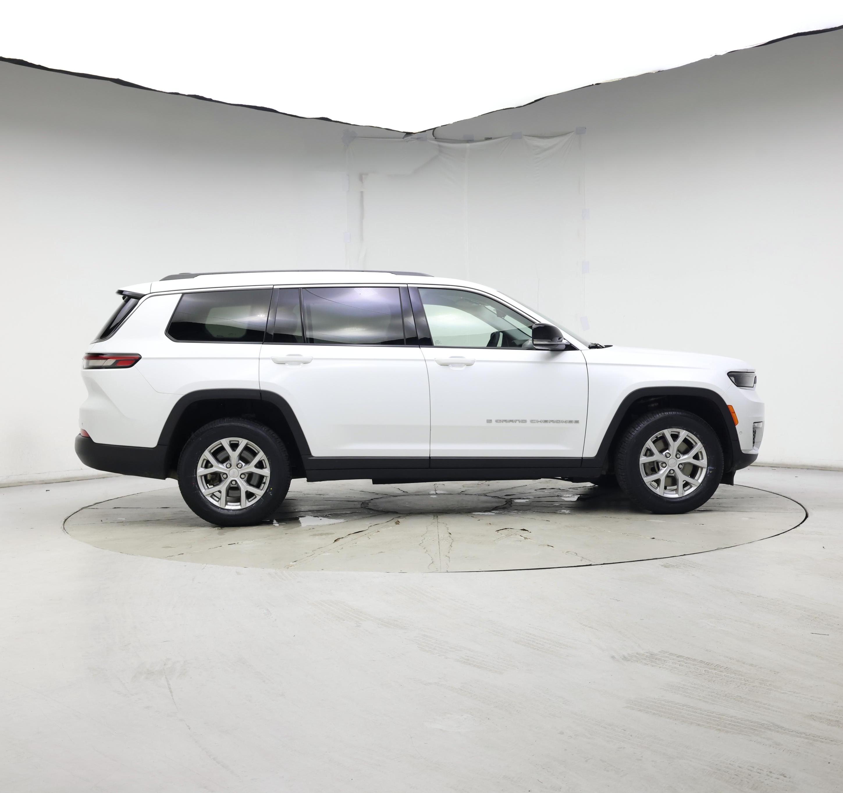 Thumbnail: 2023 Jeep Grand Cherokee L - 7