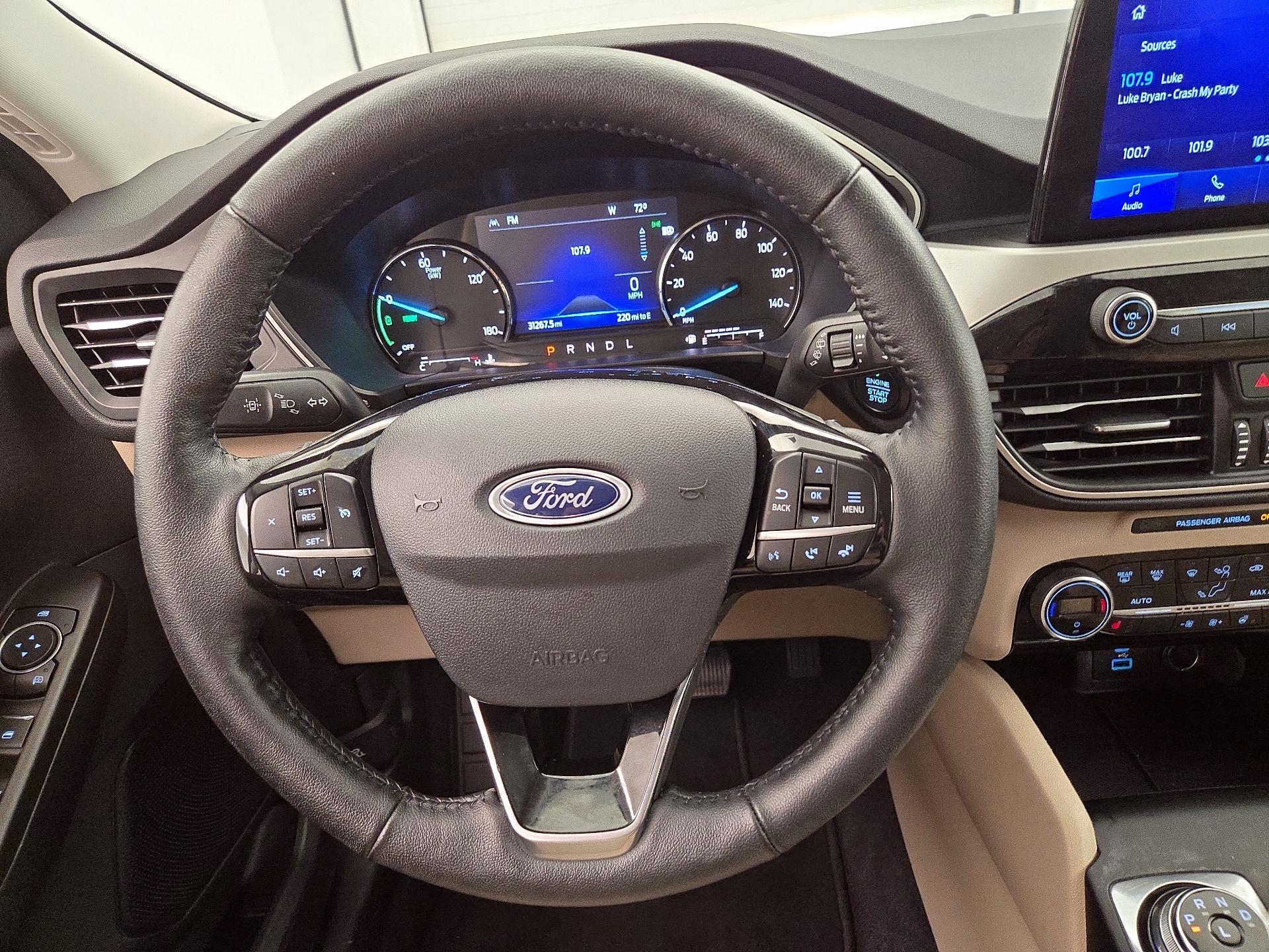 Thumbnail: 2021 Ford Escape - 10