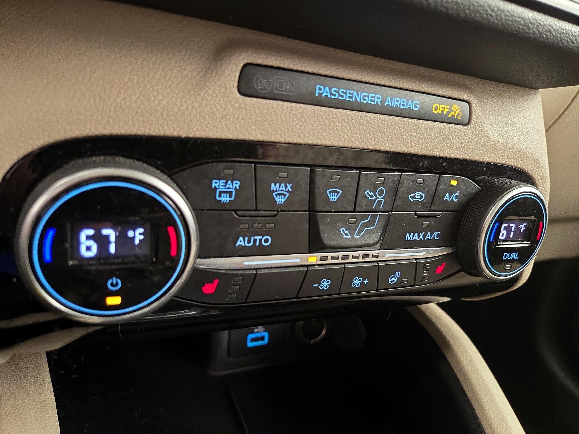 Thumbnail: 2021 Ford Escape - 16