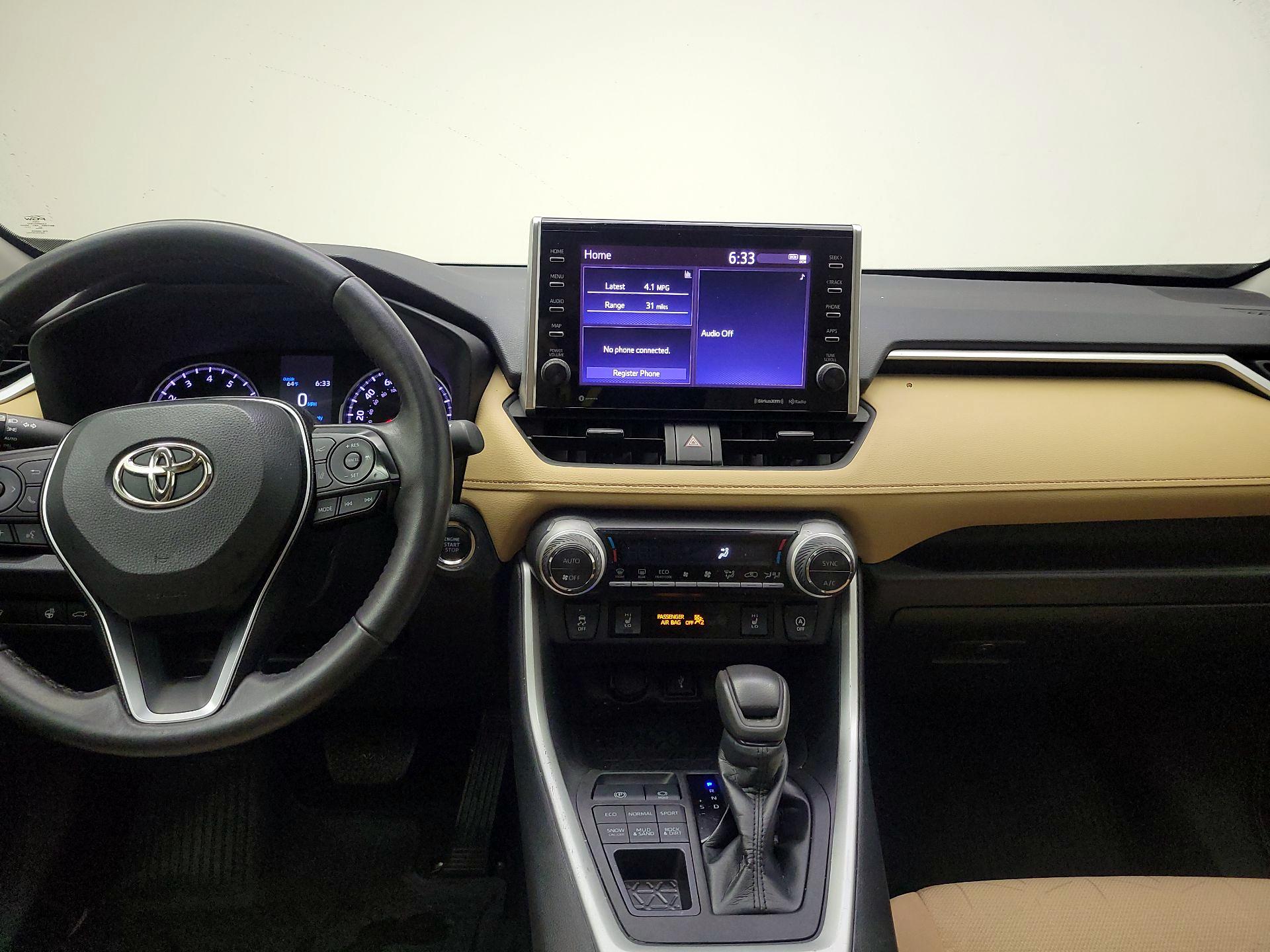 Thumbnail: 2022 Toyota RAV4 - 9