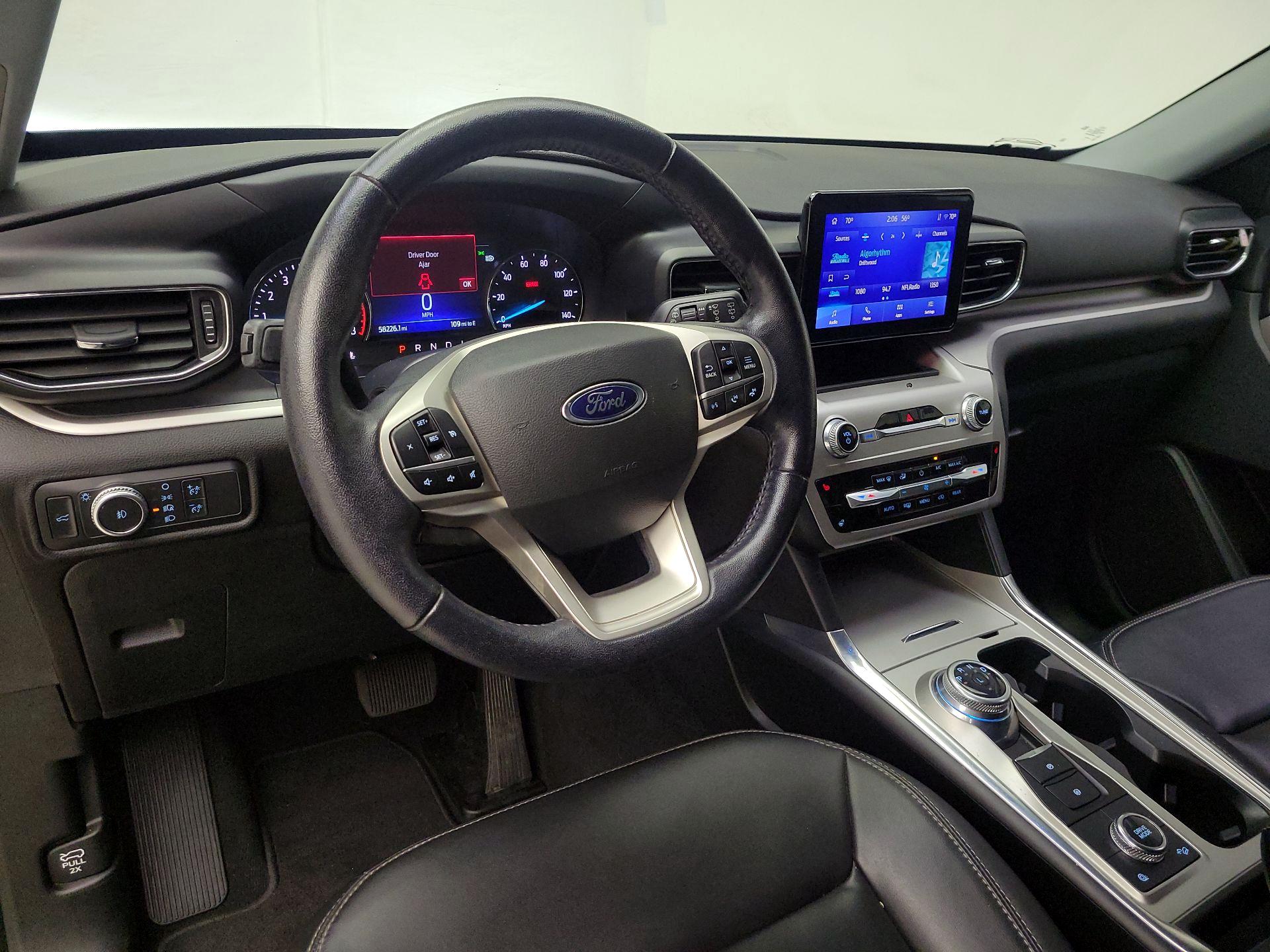 Thumbnail: 2022 Ford Explorer - 9