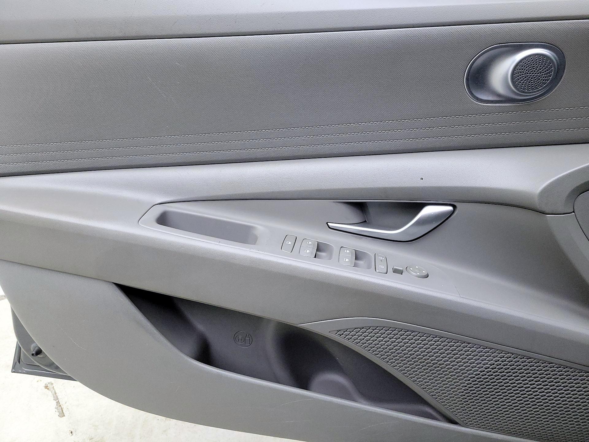 Thumbnail: 2024 Hyundai Elantra - 12