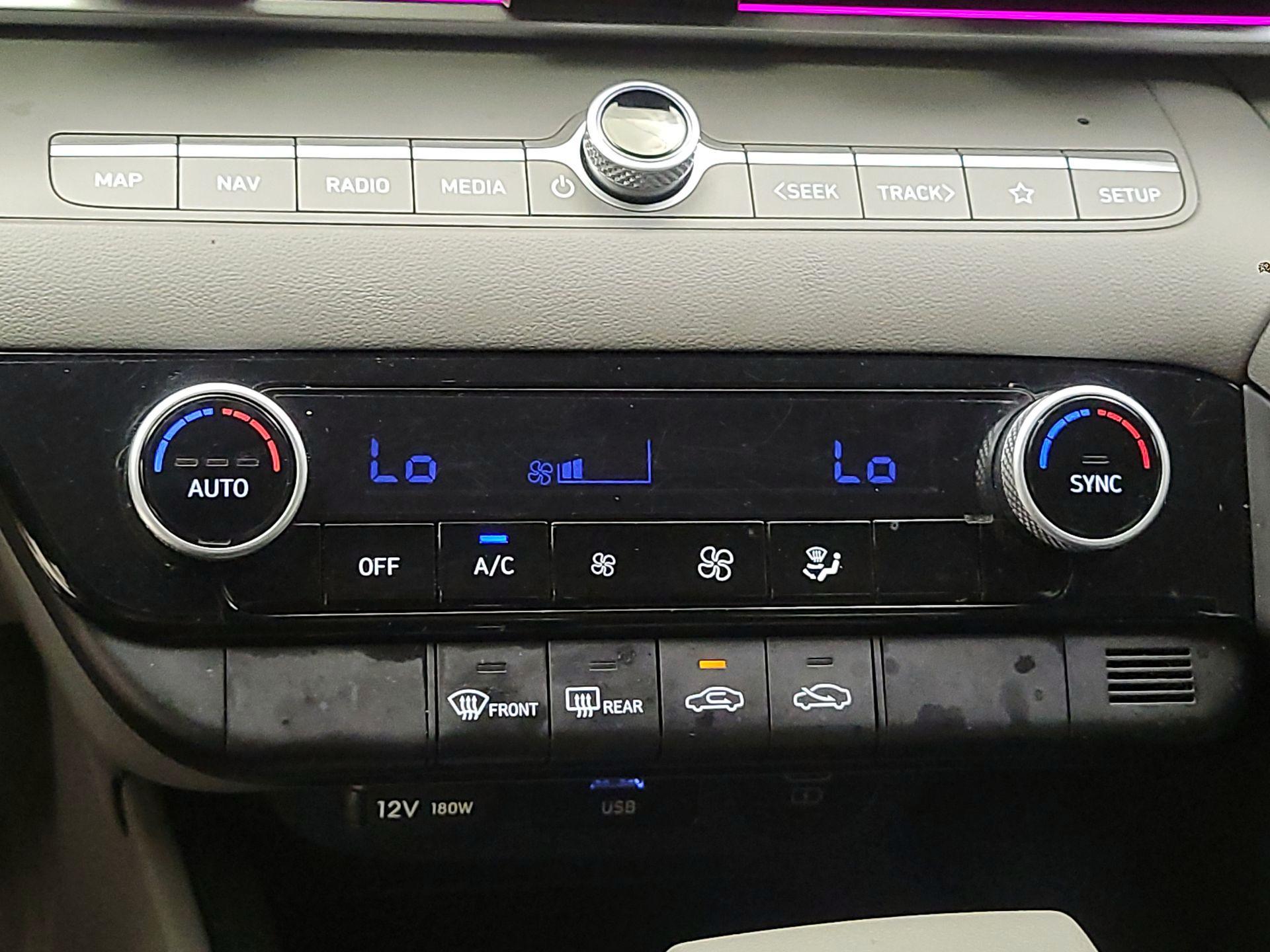 Thumbnail: 2024 Hyundai Elantra - 17