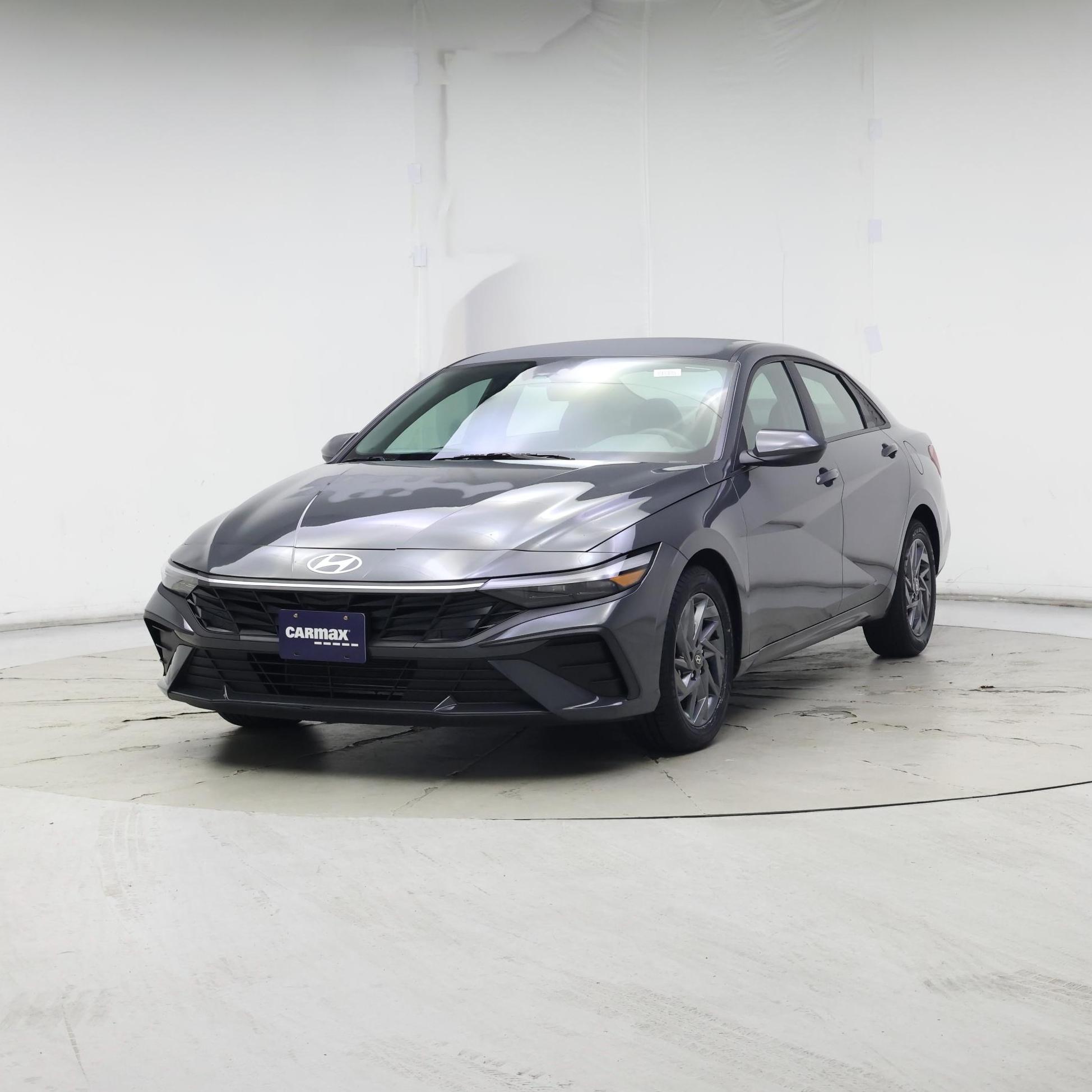 Thumbnail: 2024 Hyundai Elantra - 4