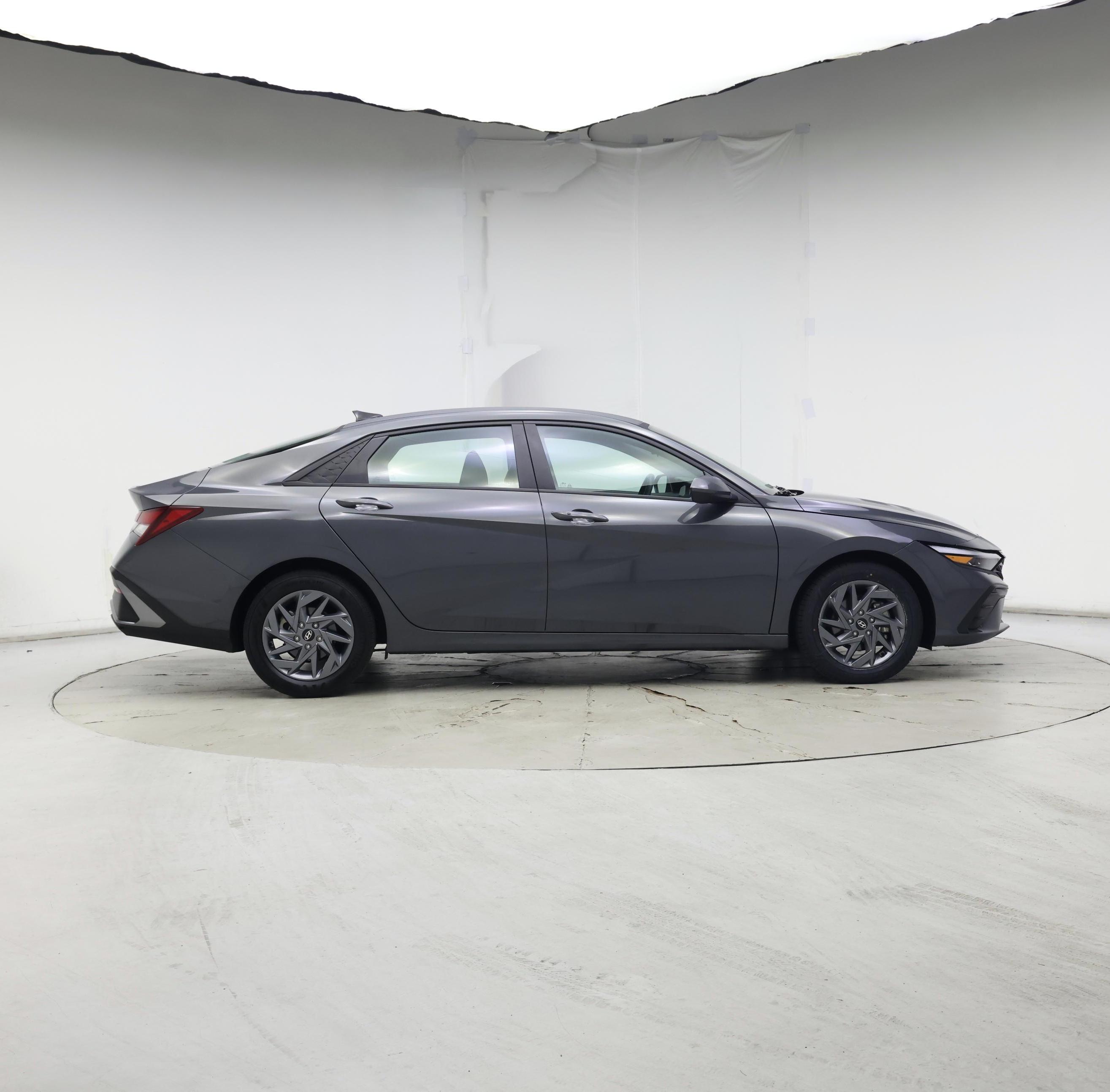 Thumbnail: 2024 Hyundai Elantra - 7